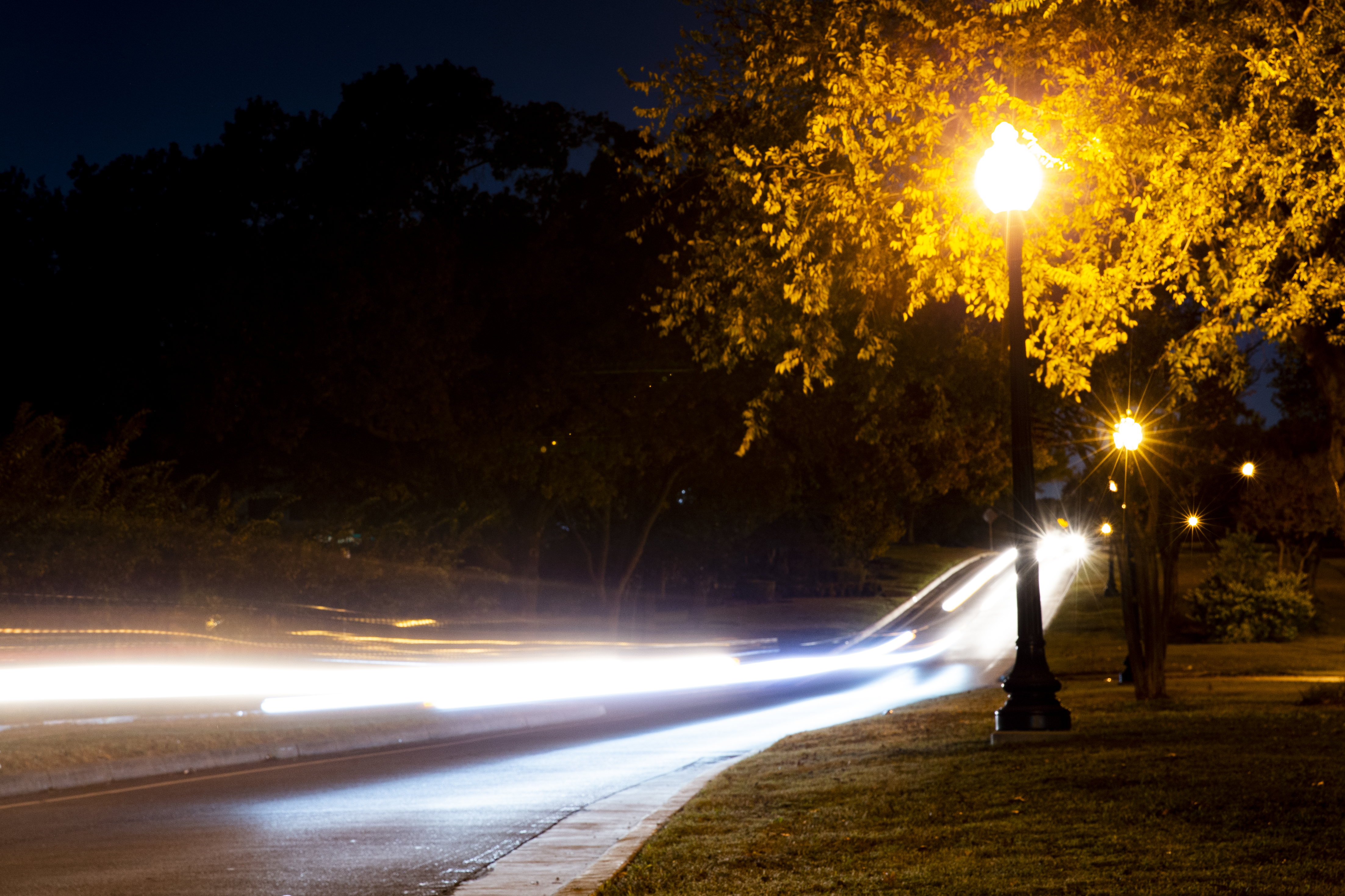 Dallas upgrading 1,000 street lights to LED, expanding Wi-Fi to needed areas
