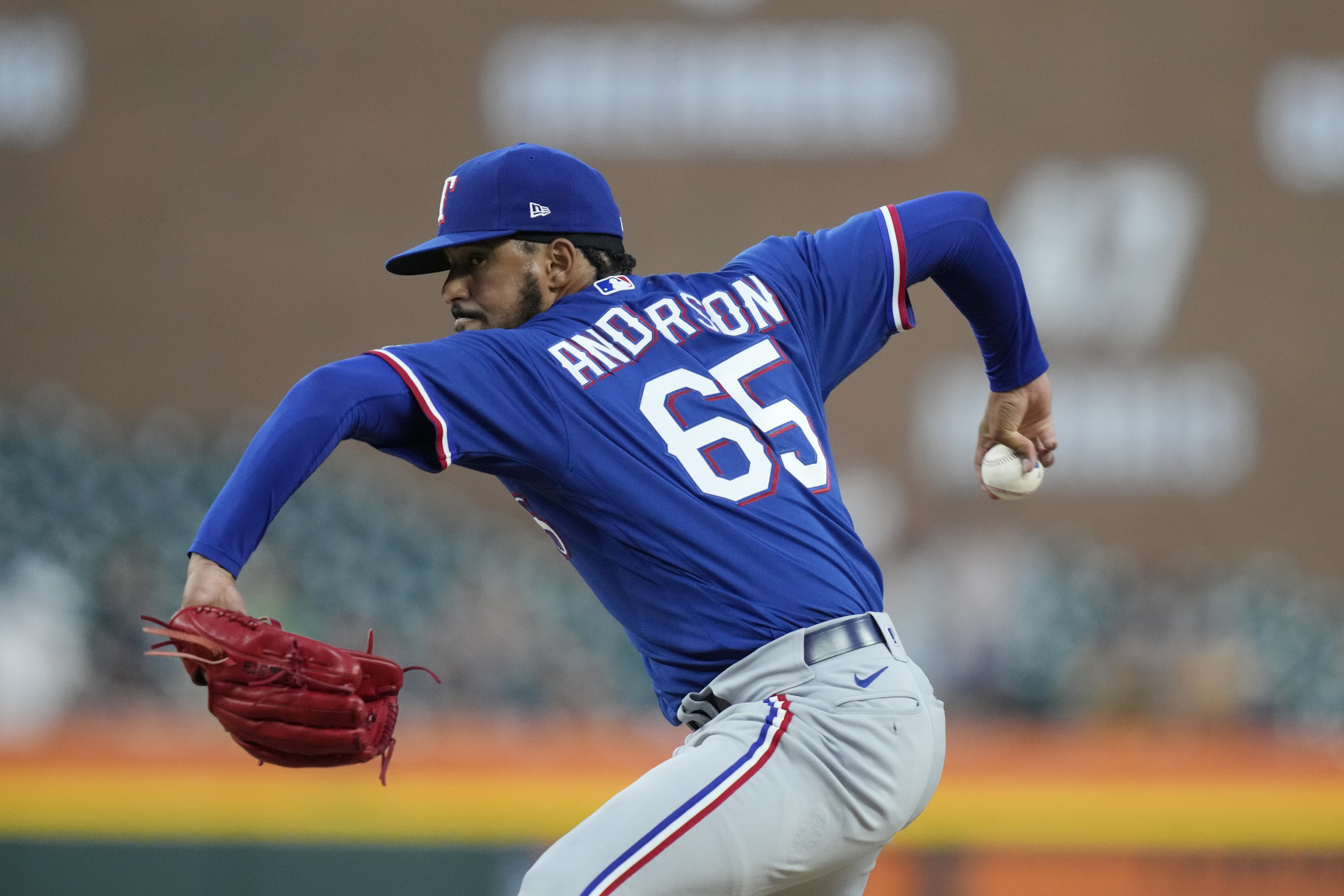 Funky' Rangers reliever Grant Anderson shines in MLB debut as offense  mashes Tigers