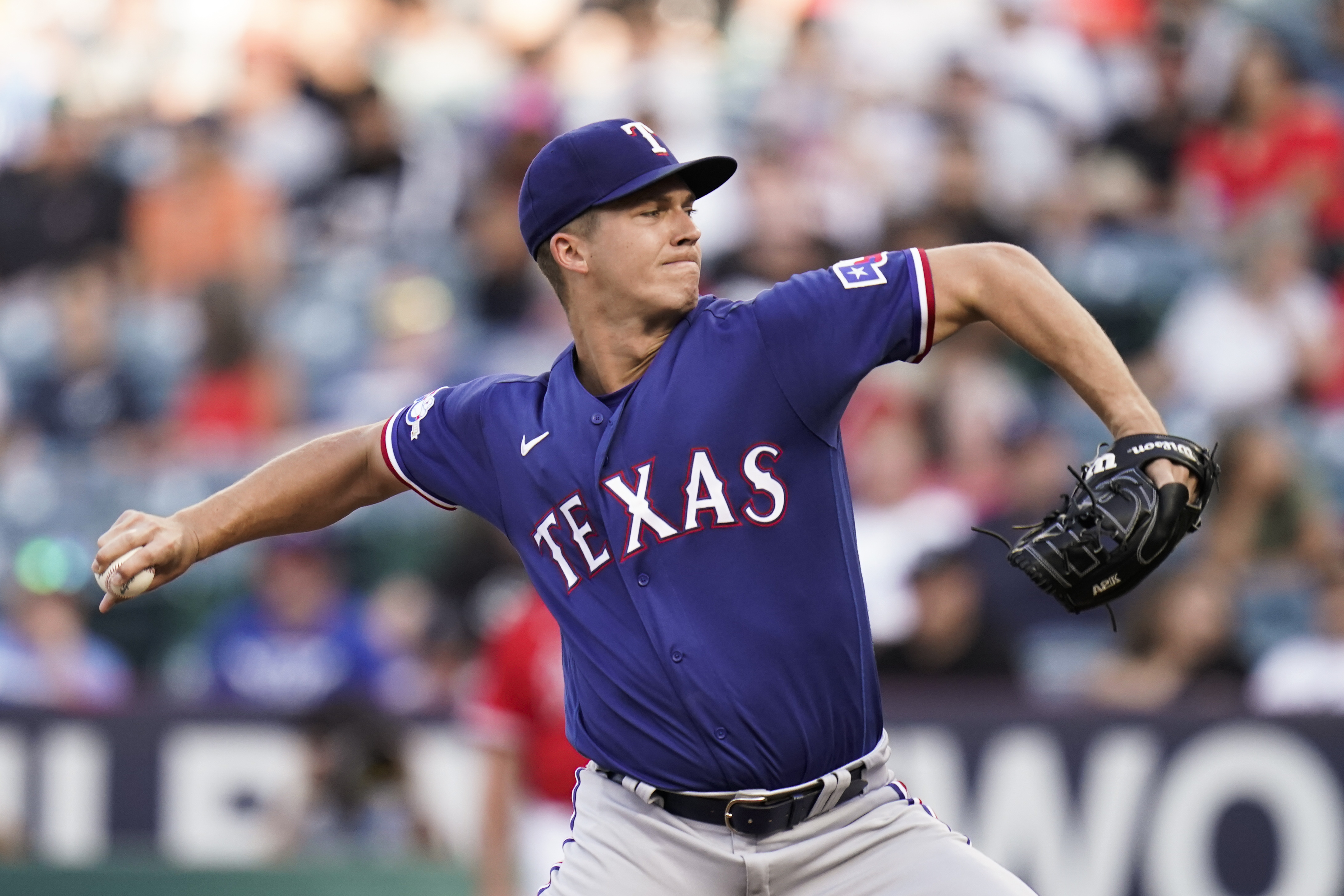 Rangers' latest bullpen meltdown spoils would-be playoff celebration