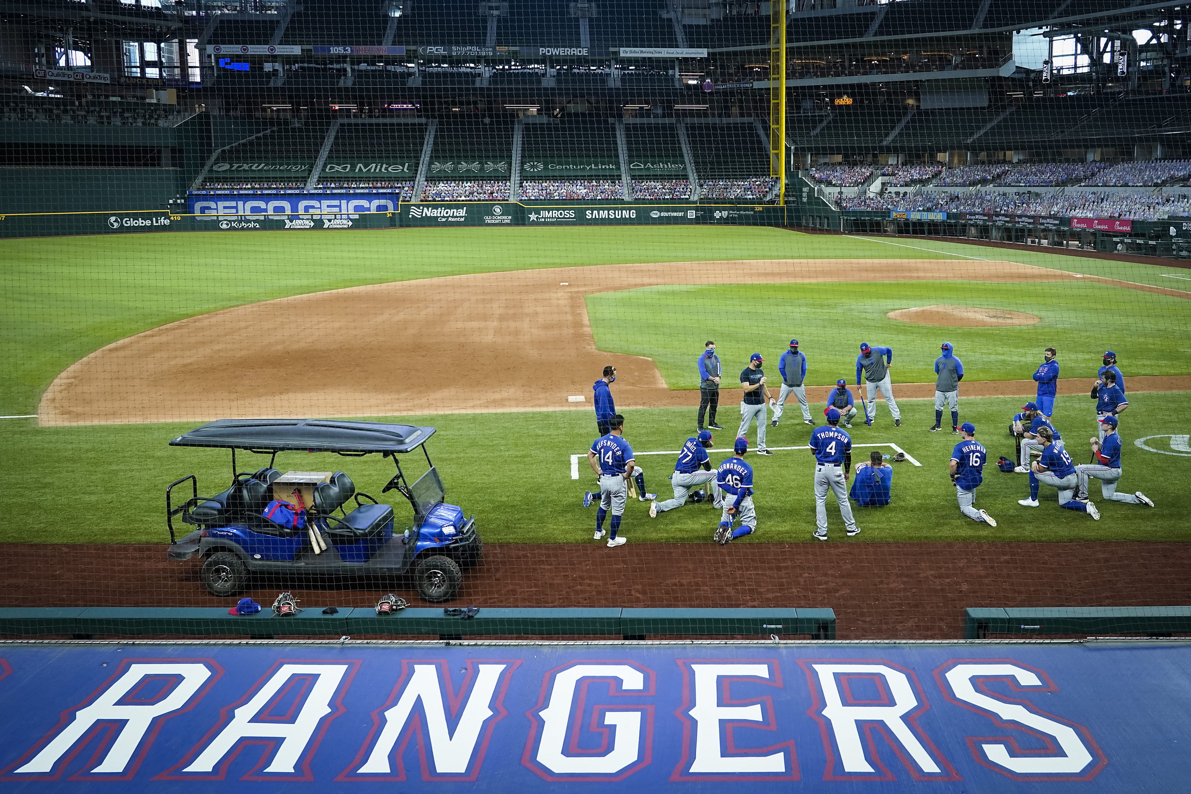 Marcus Semien's emotional night ignites Rangers, sends message to Astros