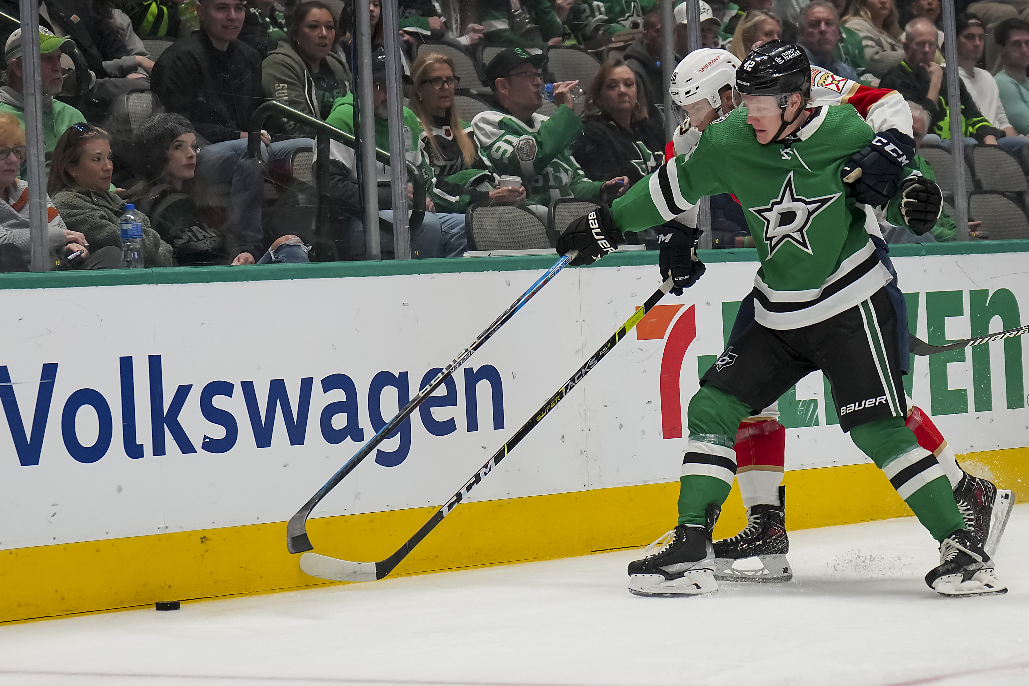 Dallas Stars celebrating Hispanic Heritage on Texas Independence Day