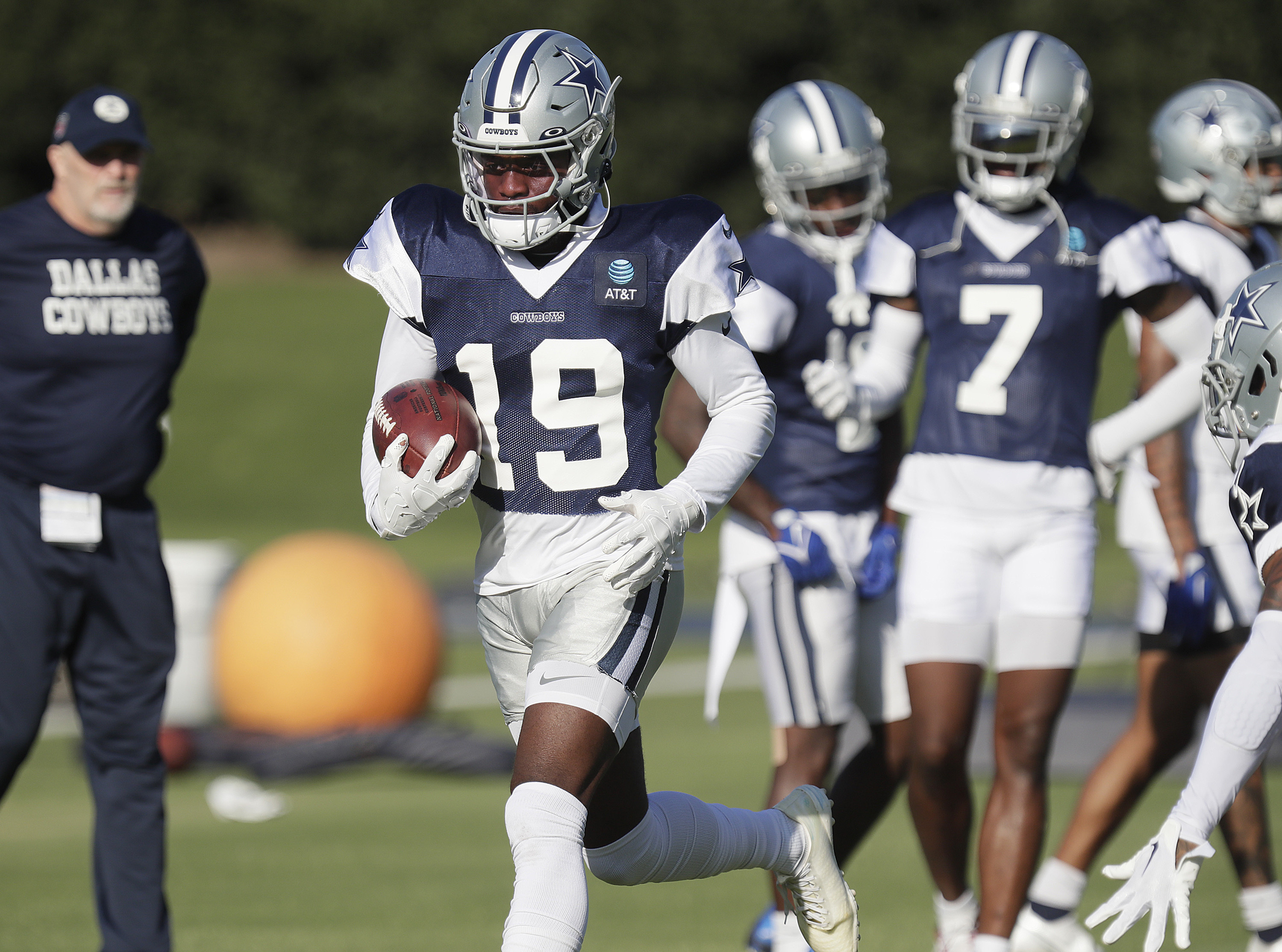 Can't-Miss Play: Dallas Cowboys defensive back Noah Igbinoghene opens  team's 2023 season with 58-yard touchdown after blocking New York Giants'  field goal