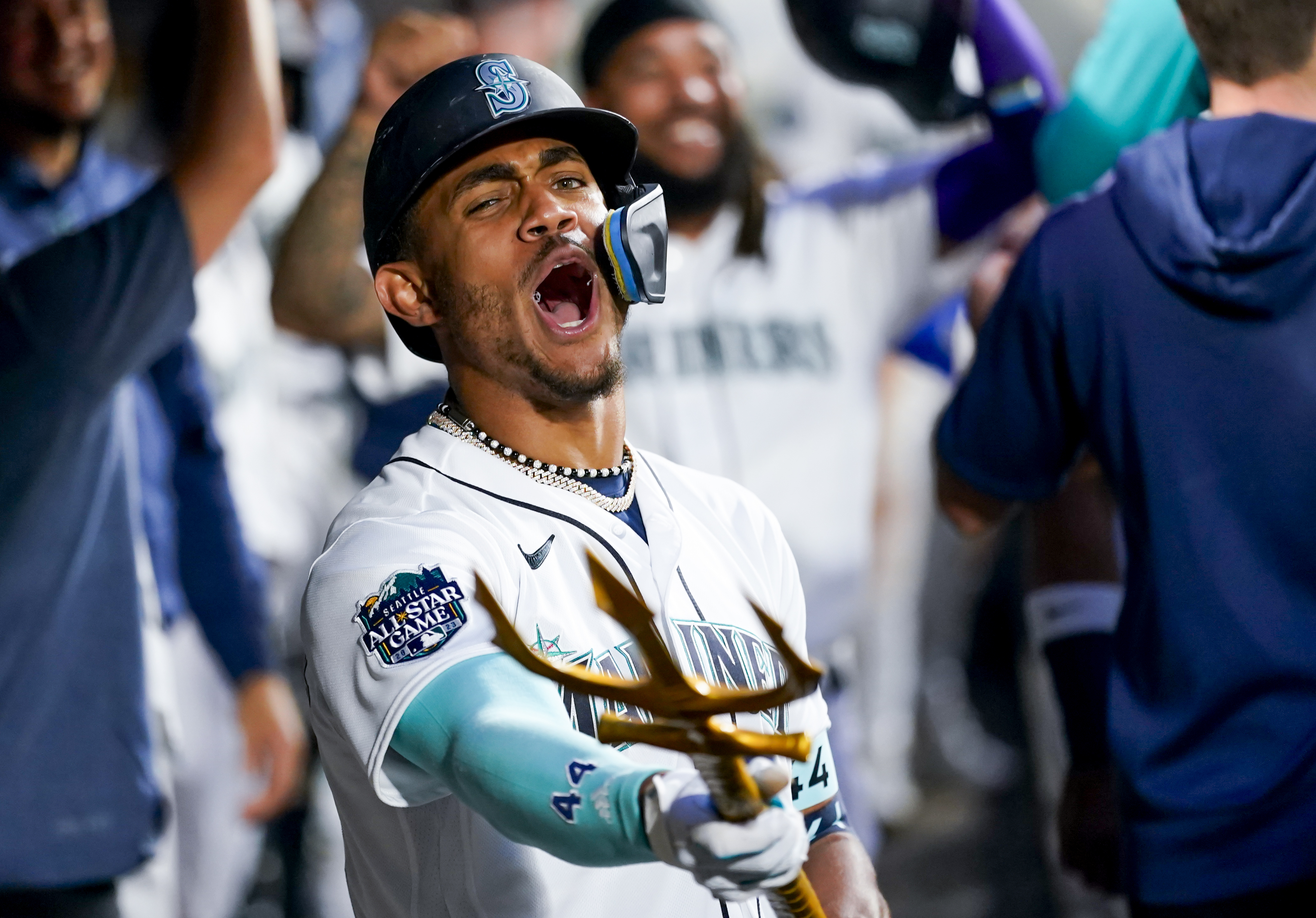 Julio Rodríguez and the Mariners stay red hot with win over Oakland