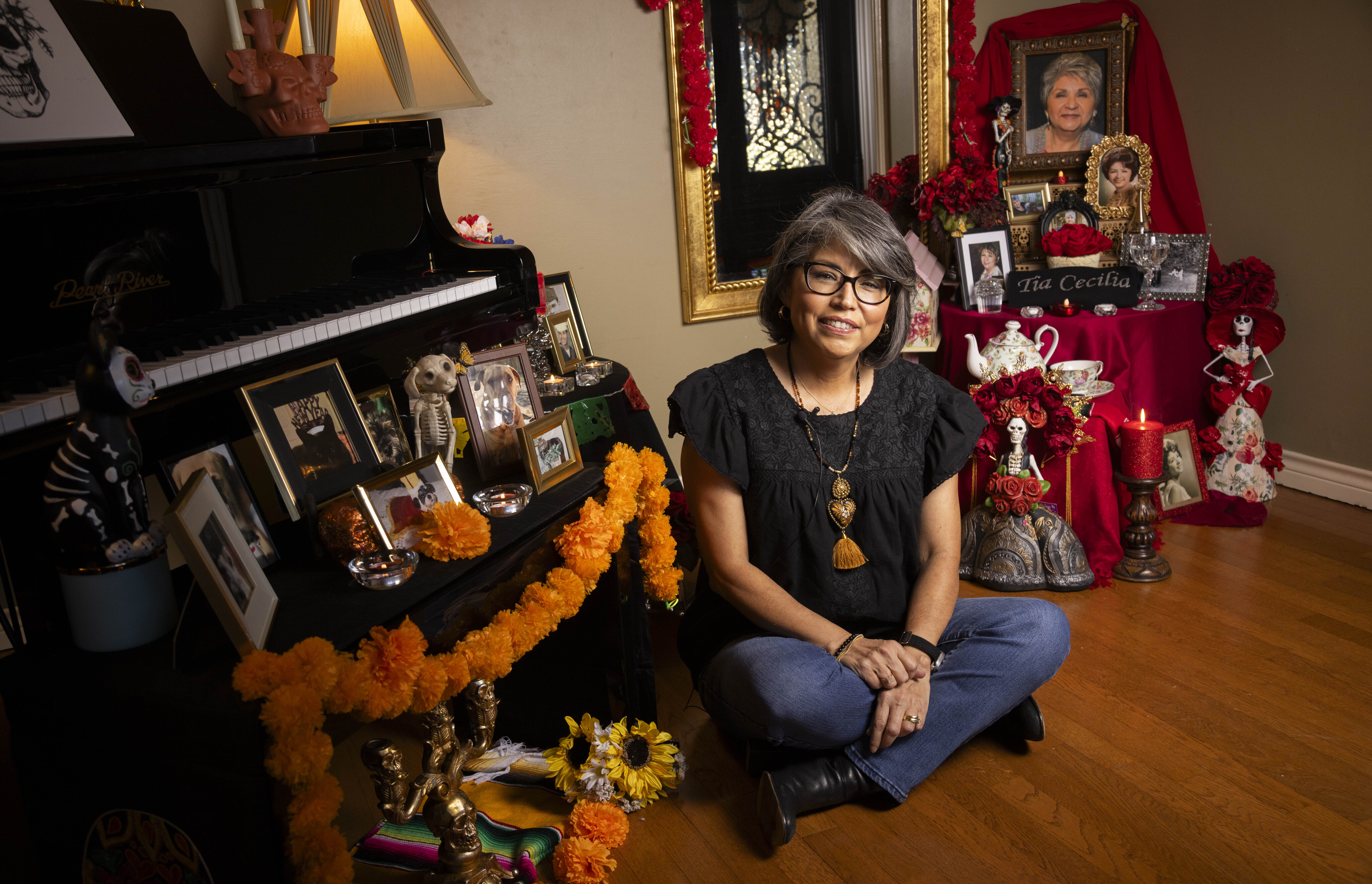 On Día de los Muertos, Latino families honor relatives who died