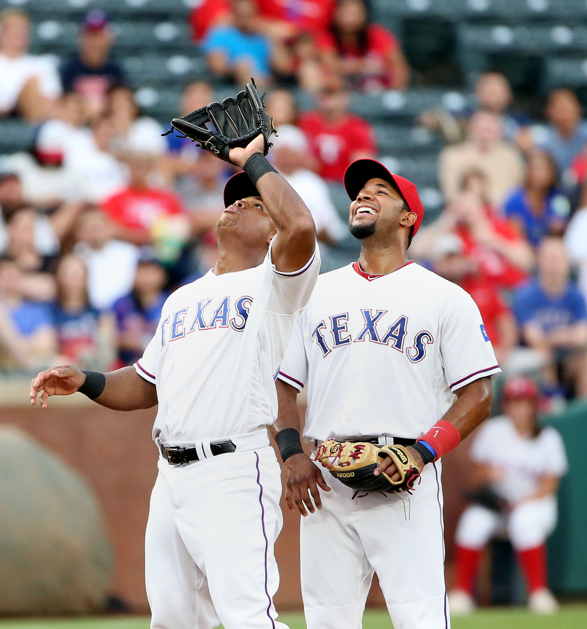 Rangers SS Andrus takes aging distinctions into 12th season