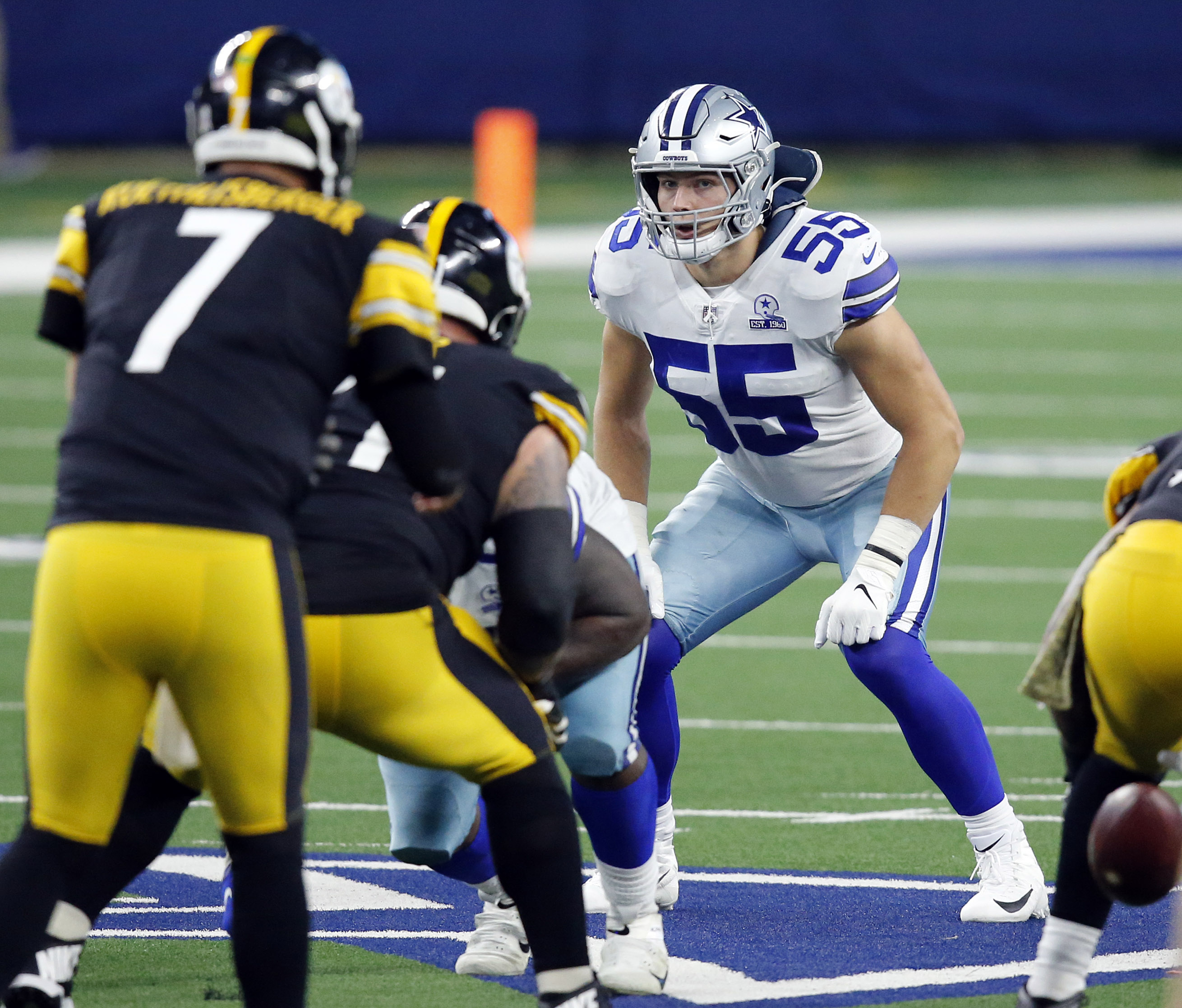 Dallas Cowboys: Exercising caution with Leighton Vander Esch wise