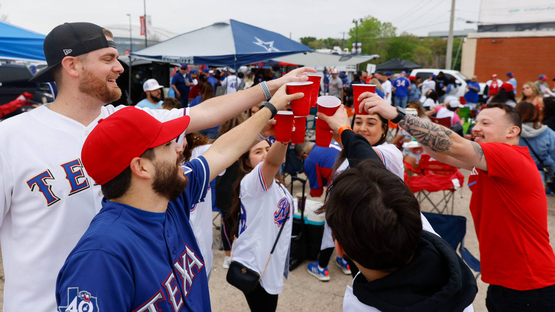 Texas Rangers among MLB teams extending beer sales through 8th inning