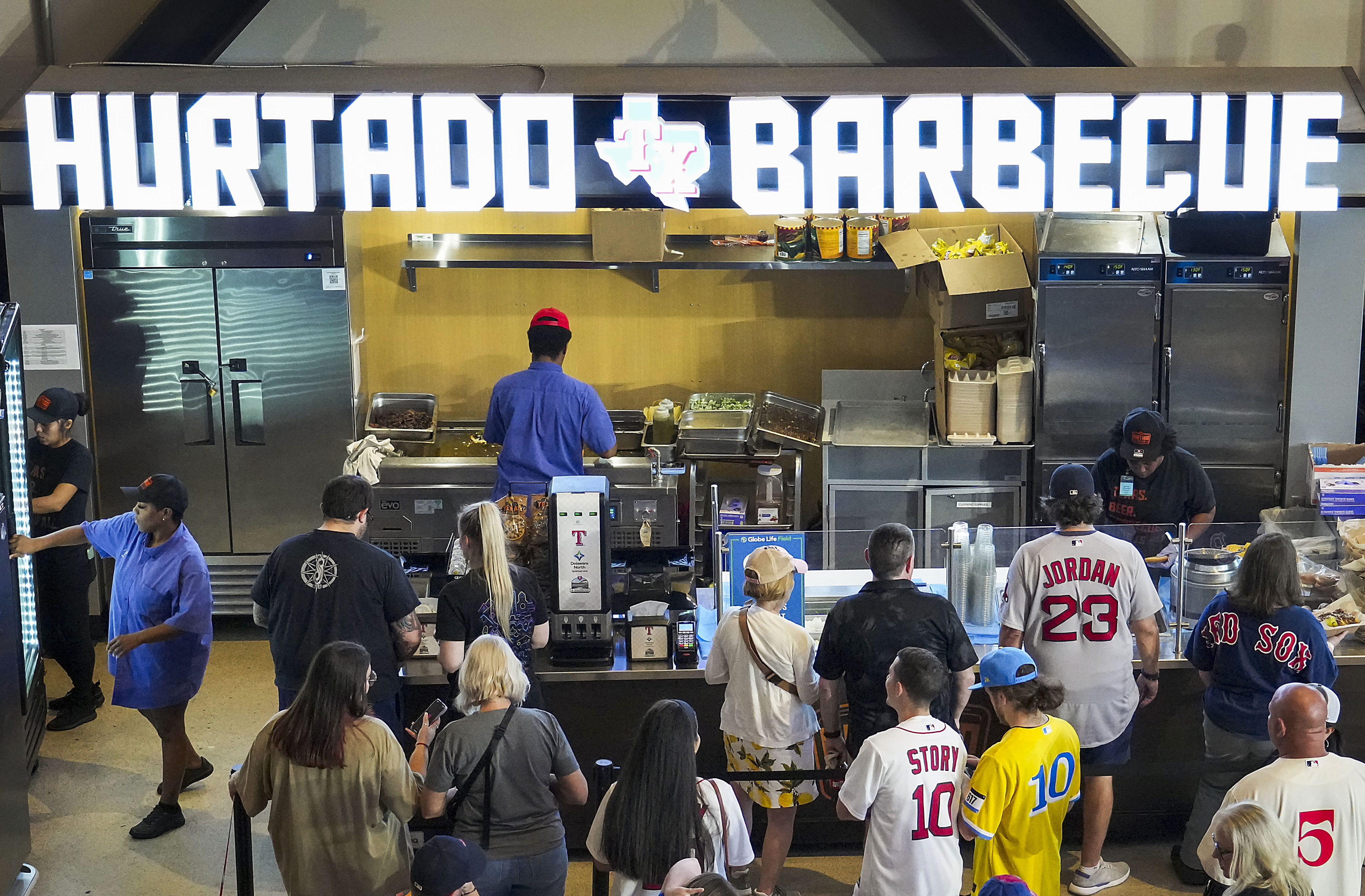 45 minutes for a $45 'dino rib': The story of the Rangers' bigger