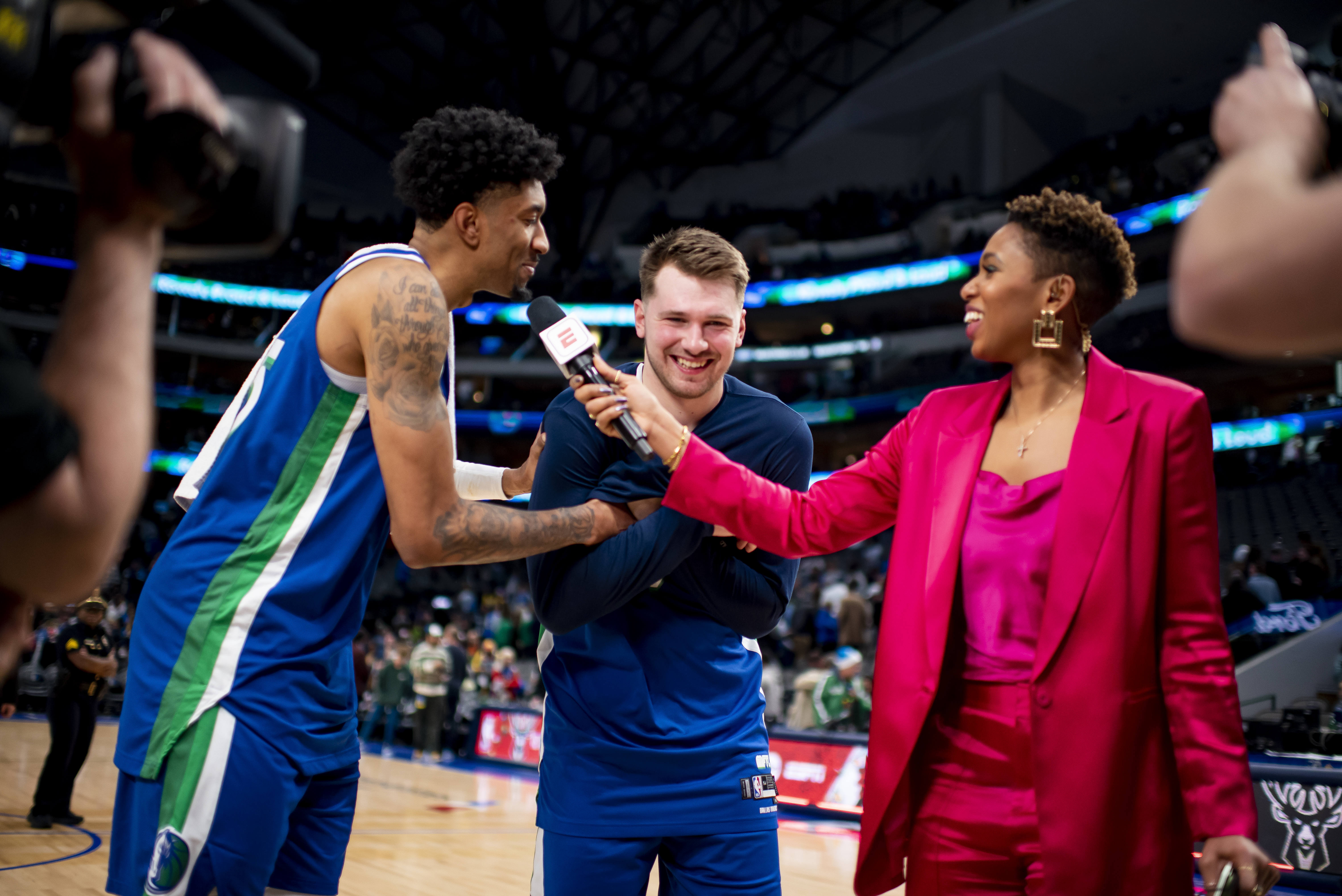 Travis Scott, Reggie Jackson, Luka Doncic turn out for Rangers-Astros game 4