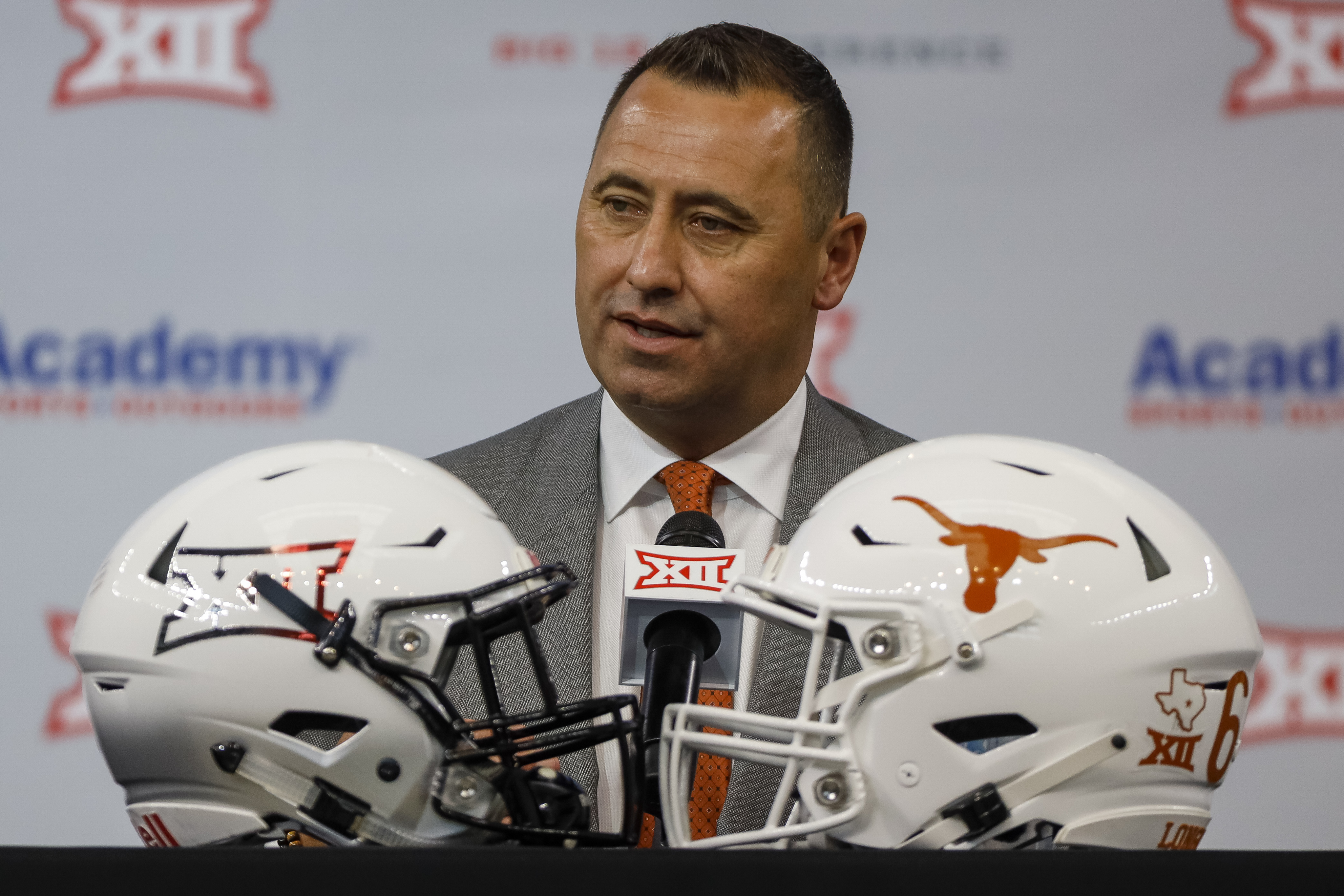 Big 12 commissioner tells Texas Tech head coach he'd 'better take care of  business' against Longhorns