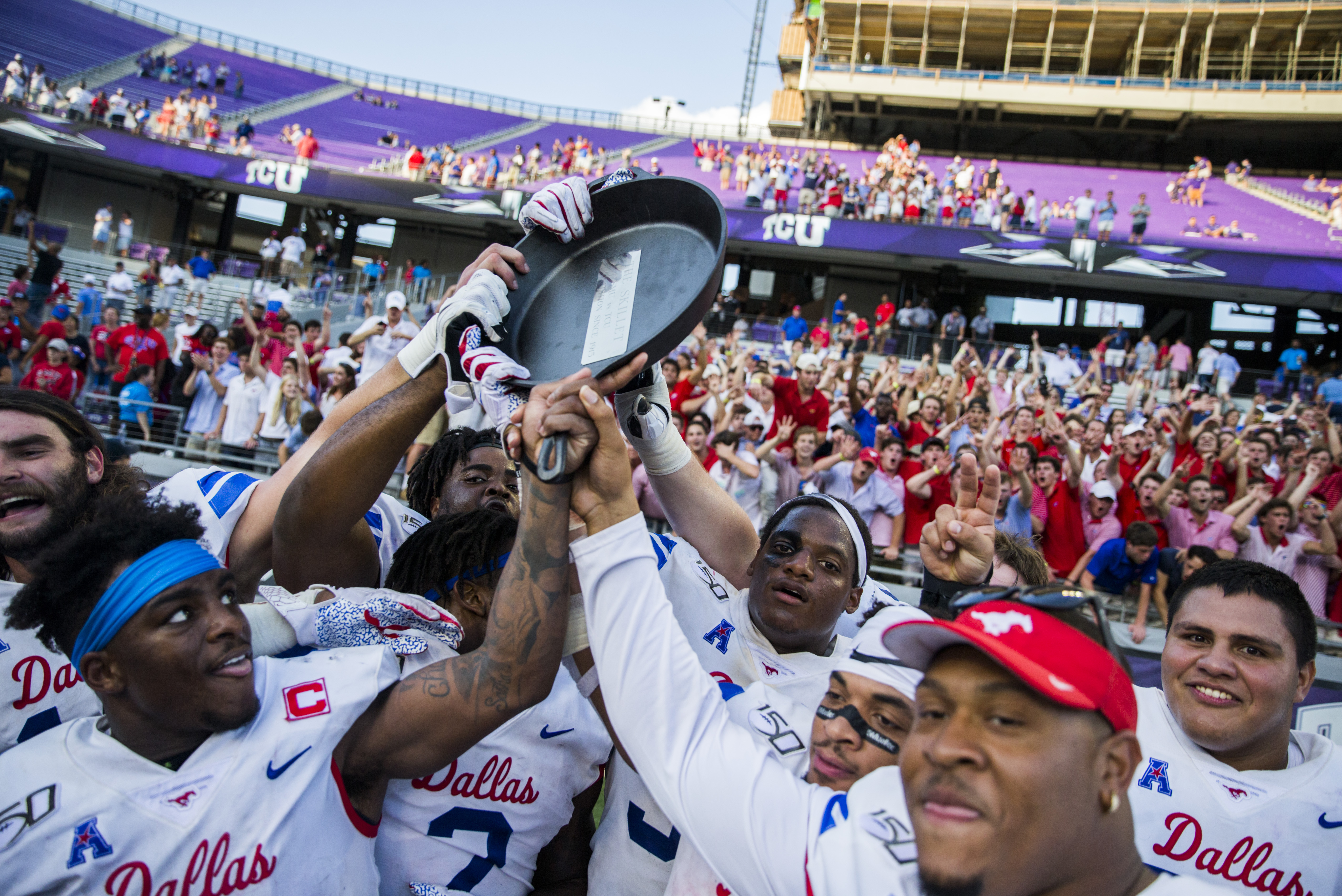 College football odds, picks, predictions for Week 4: SMU-TCU, Texas-Baylor