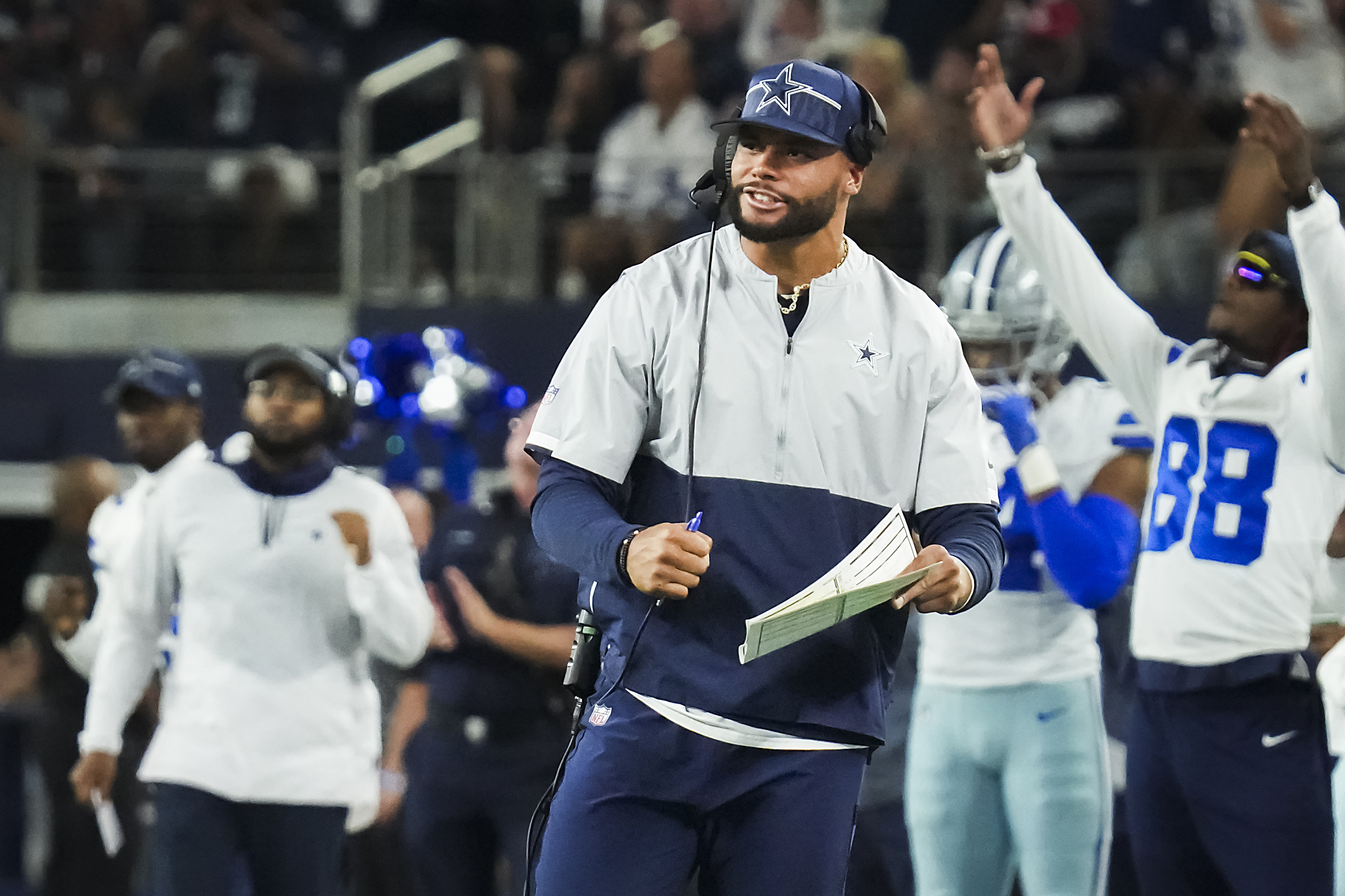 Cowboys' Dak Prescott 'determined' to play in Week 7 against Lions, owner  Jerry Jones says