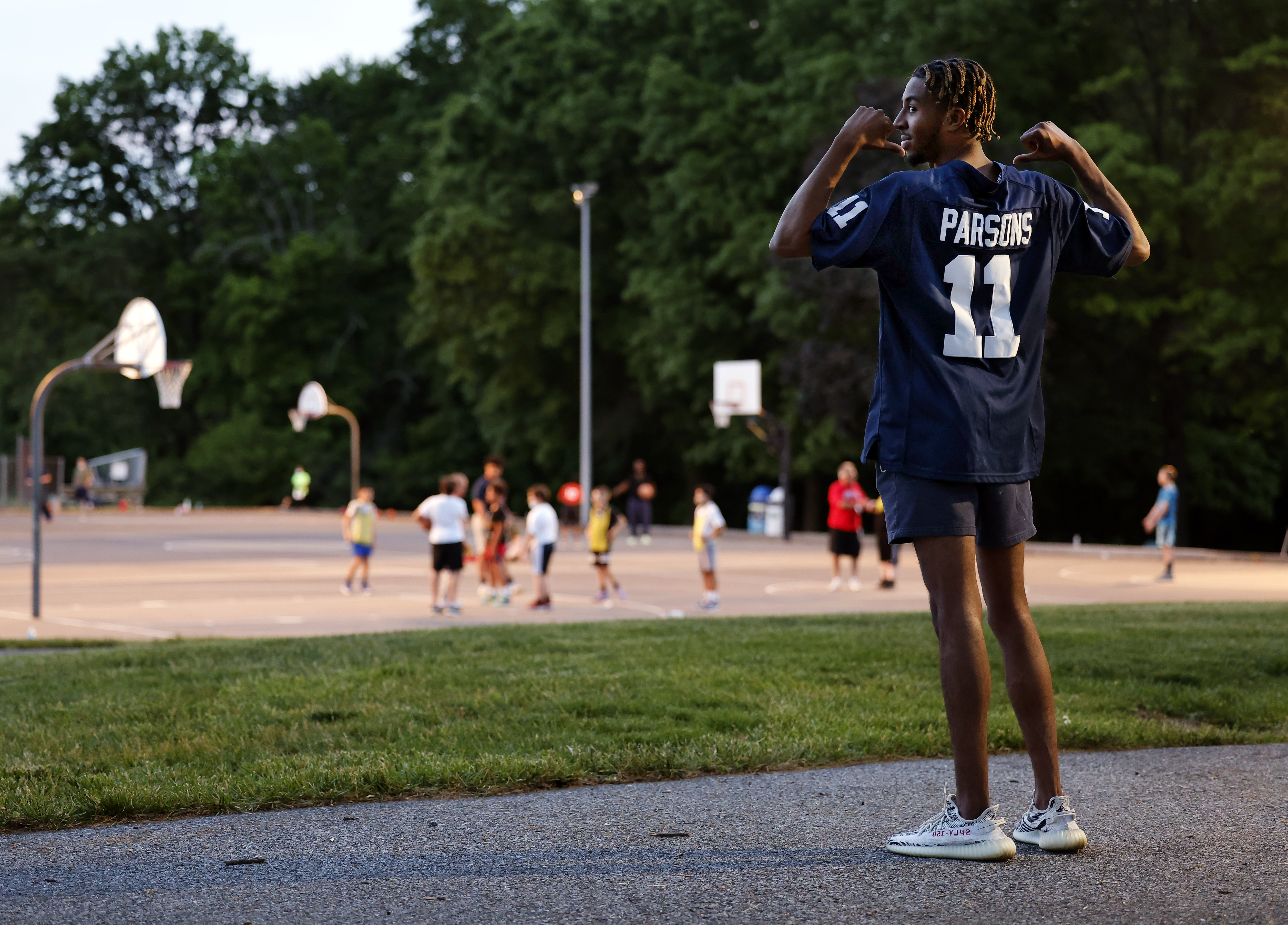 Micah Parsons' 'different' journey from Harrisburg, Pa. to Cowboys inspires  hope in his hometown