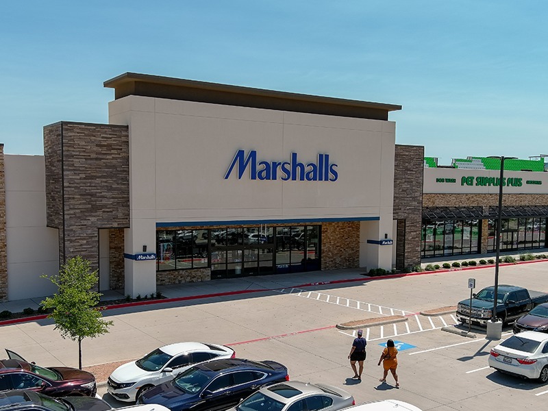 Fort Worth shopping hub goes to Oklahoma investor