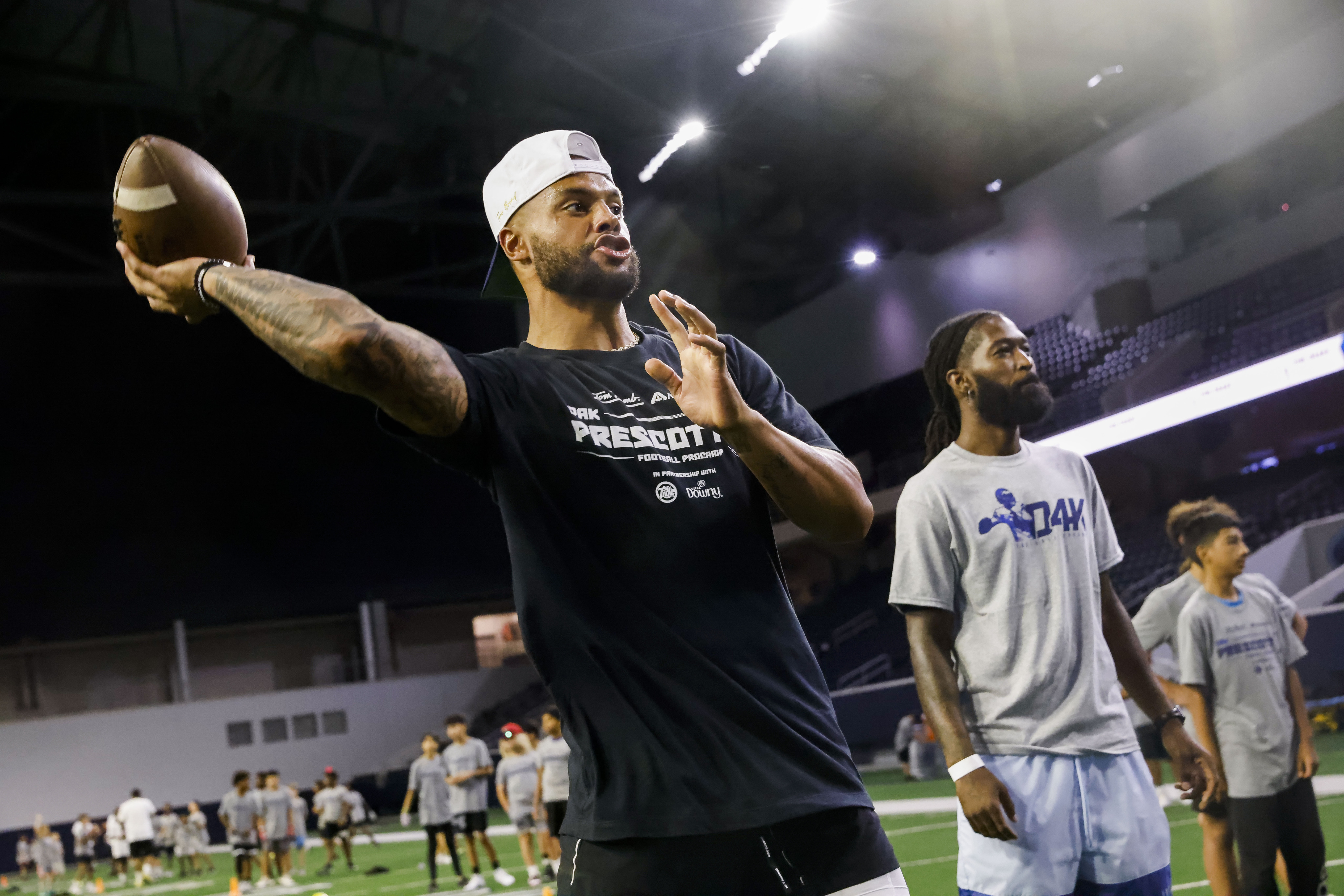 WATCH: Cowboys QB Dak Prescott helps with fan's gender reveal