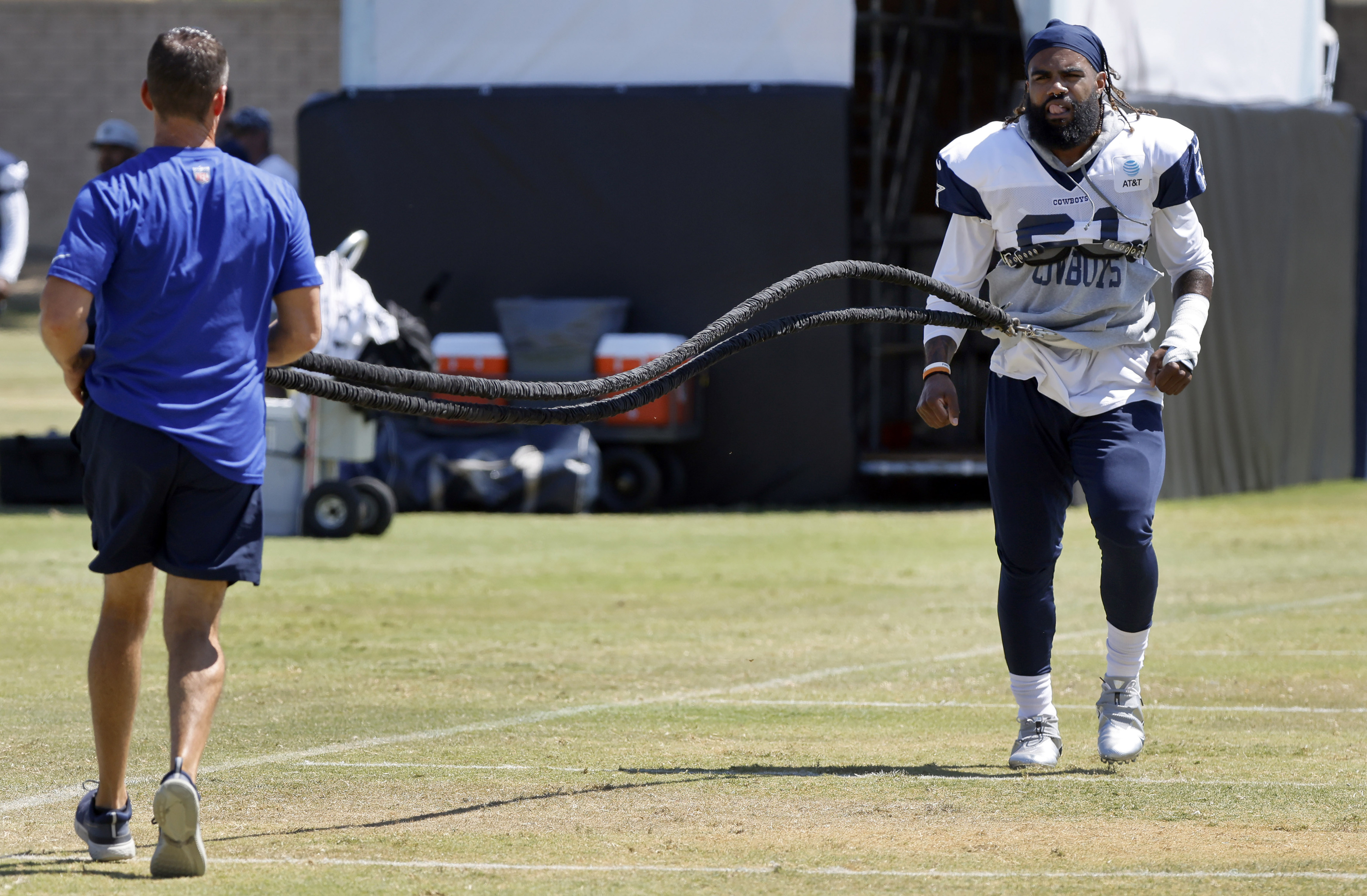 Dallas Cowboys star RB Ezekiel Elliott suspended 6 games