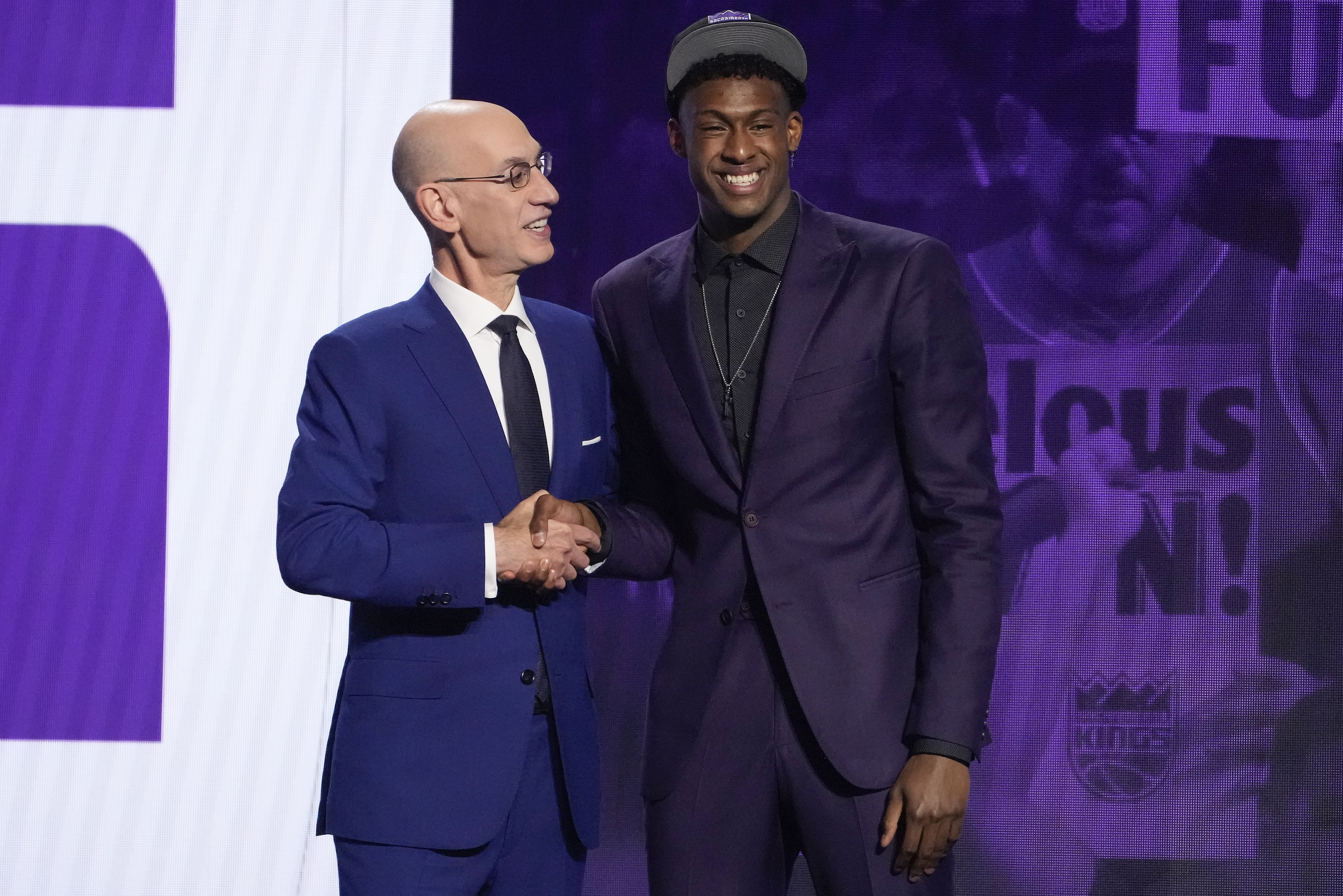 2023 NBA Draft - The Sacramento Kings have traded Richaun Holmes and No. 24  pick to the Dallas Mavericks