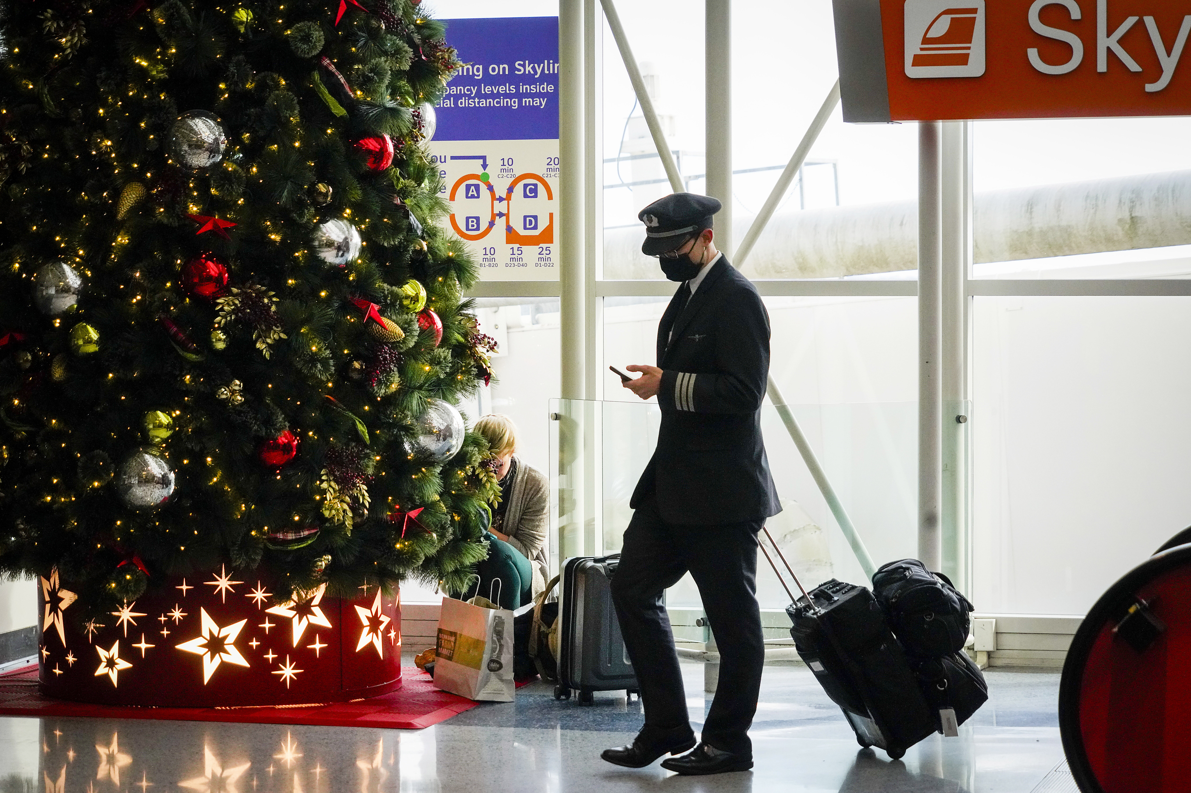 Christmas Day At Dfw Airport 2022 American Airlines Wants To Speed Up Contract Talks With Pilots Through  'Super Negotiations'