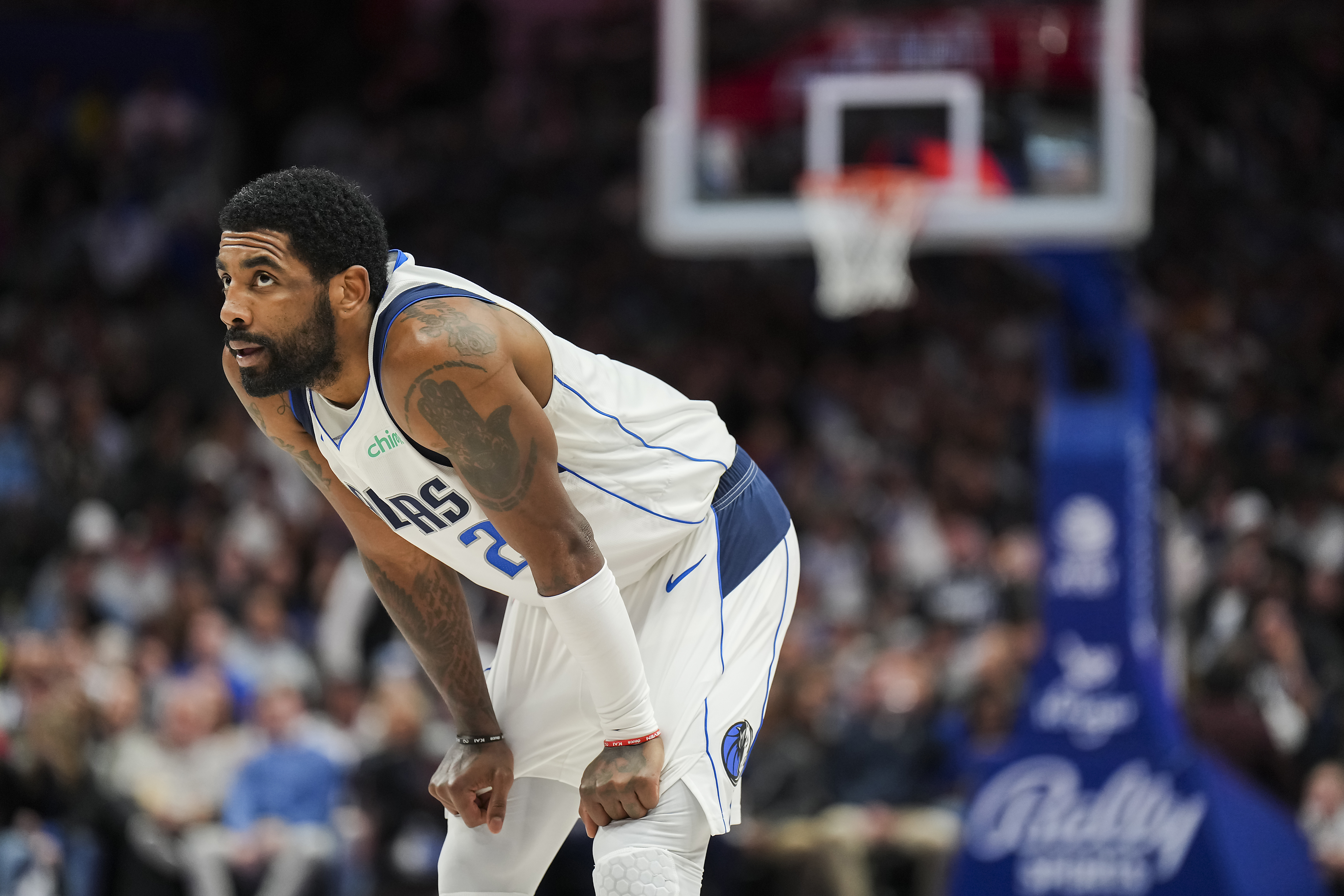 FULL] Kyrie Irving on re-signing with Dallas: The Mavs were at the top of  my list!