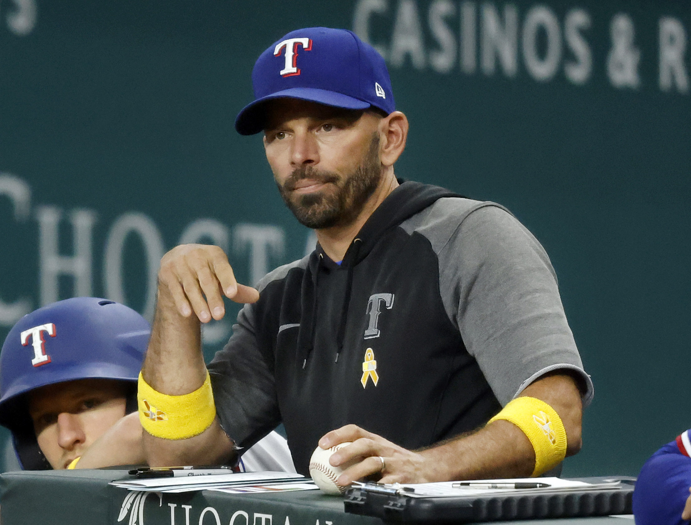 Rangers fire manager Woodward in midst of his 4th straight losing season