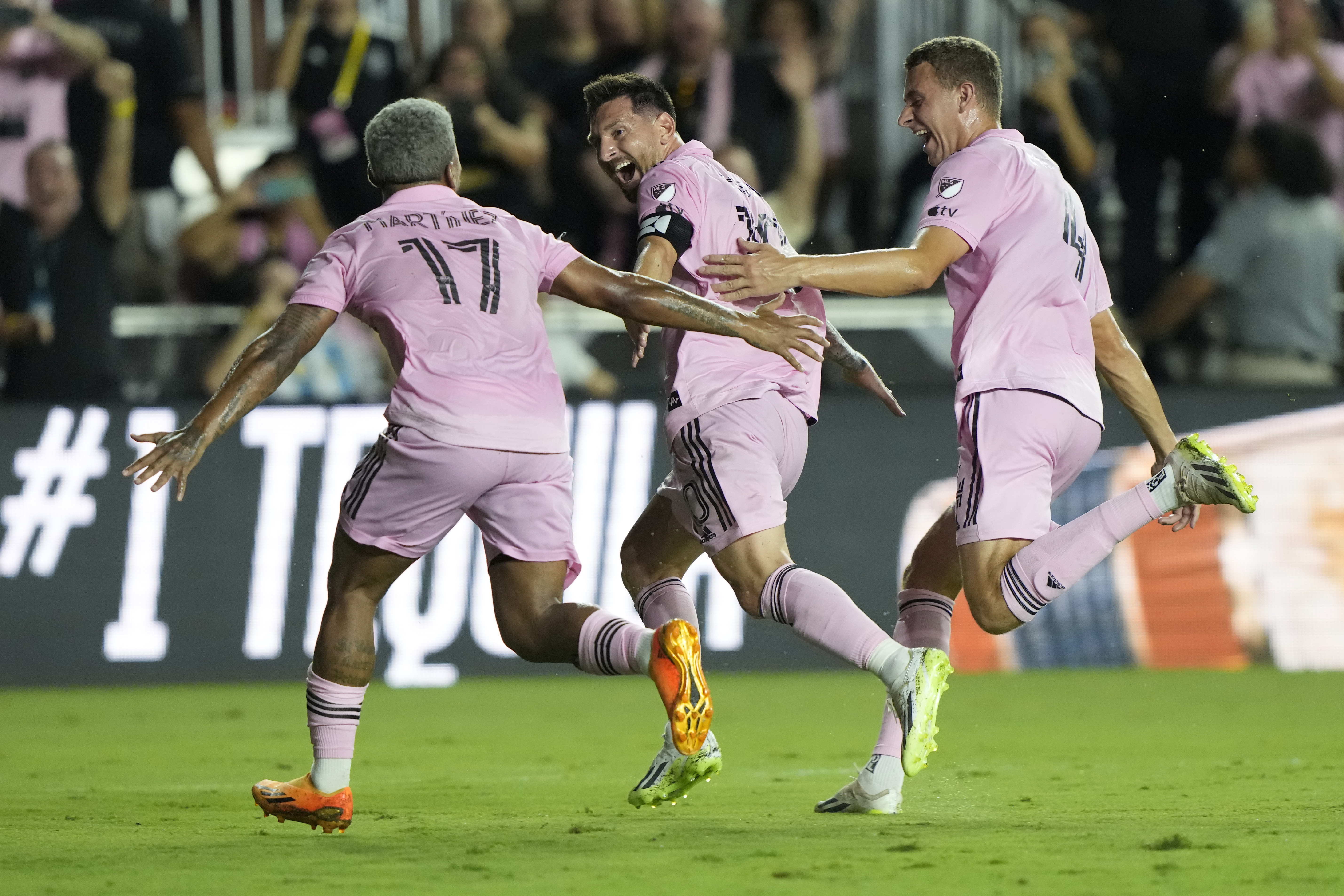 Watch: Lionel Messi makes sensational Inter Miami debut, scores game-winner  in 94th minute
