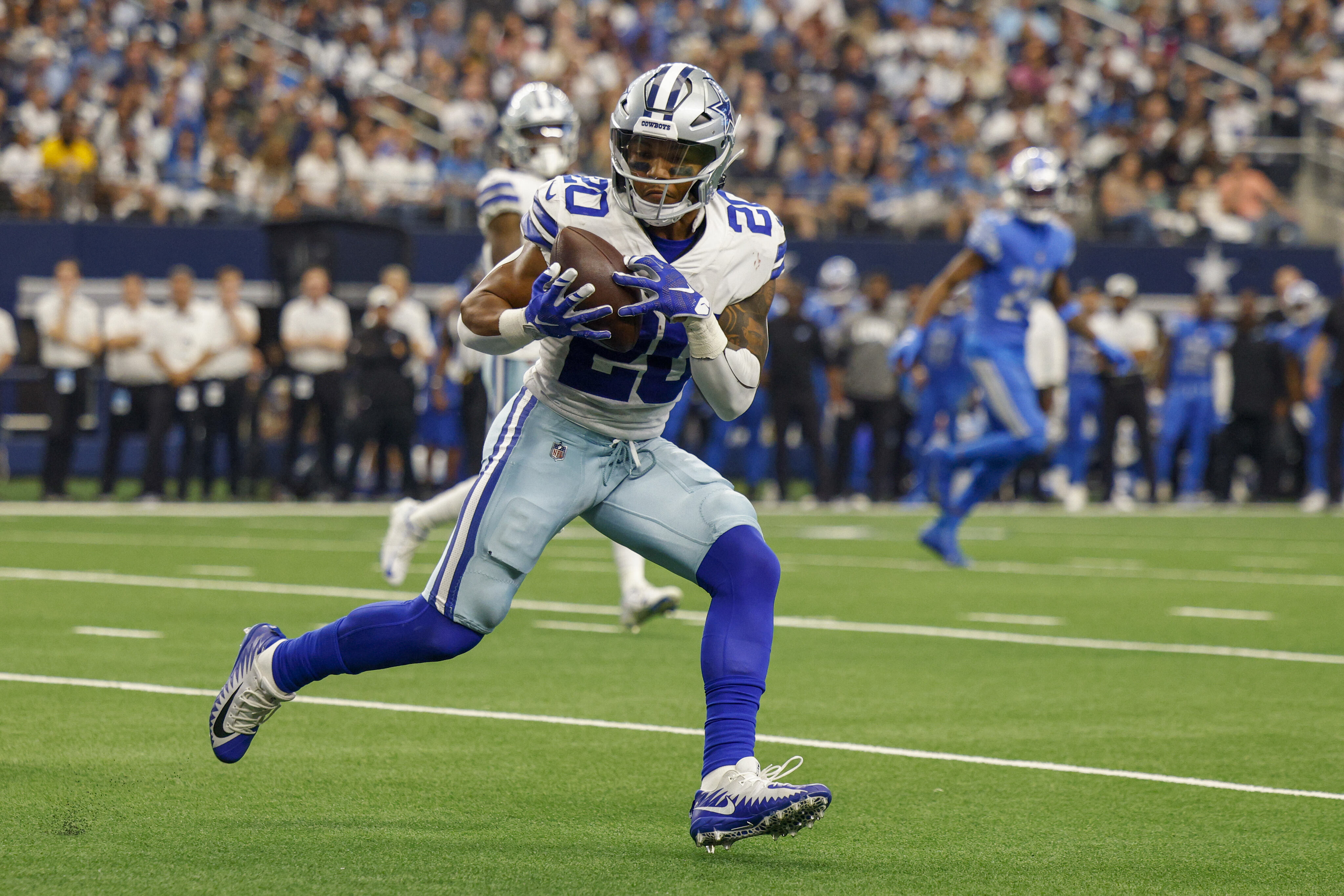 Cowboys news: Tony Pollard rides strong 2022 season into a Top 10