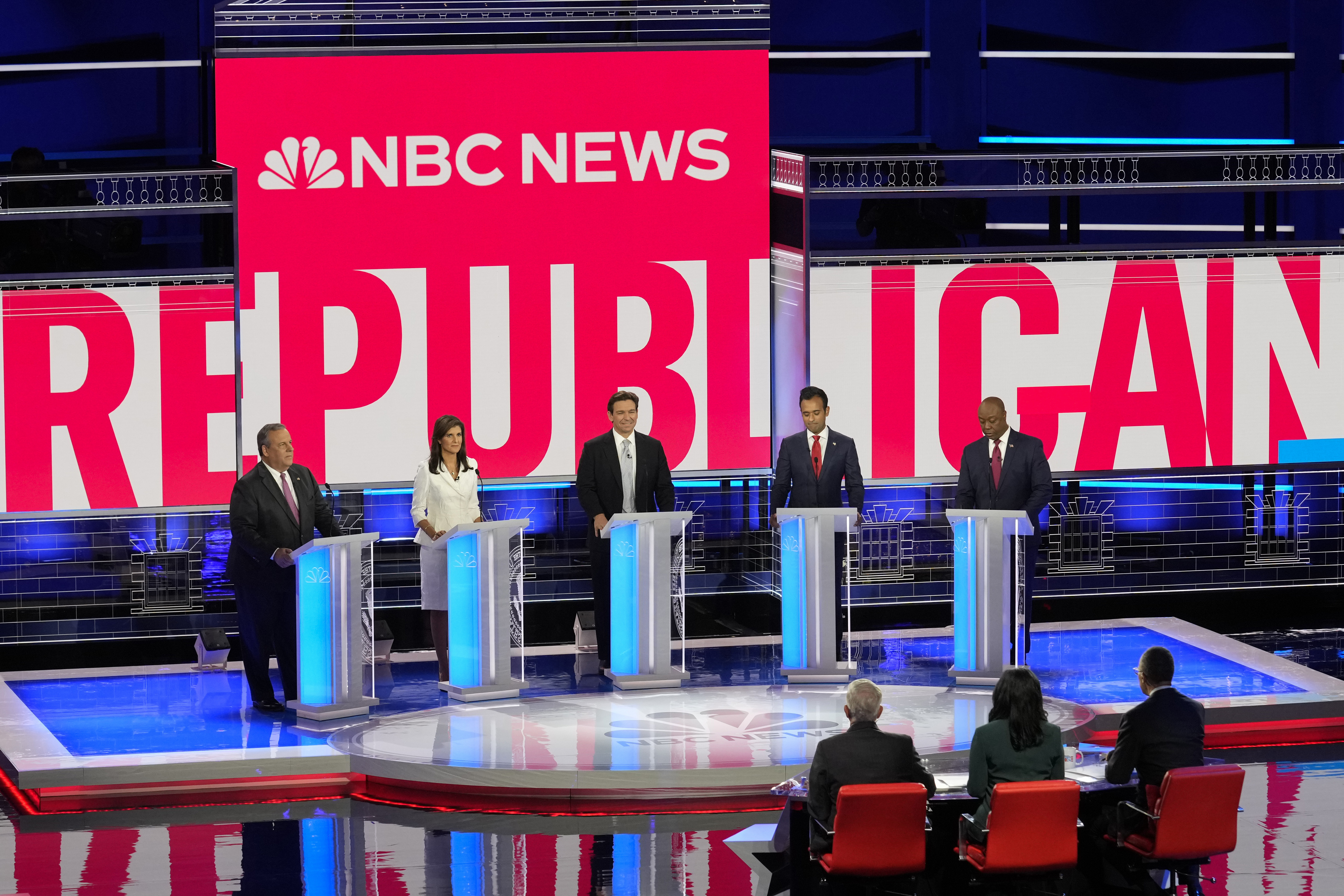 Five Republican presidential candidates take the stage tonight on NBC – NBC  6 South Florida