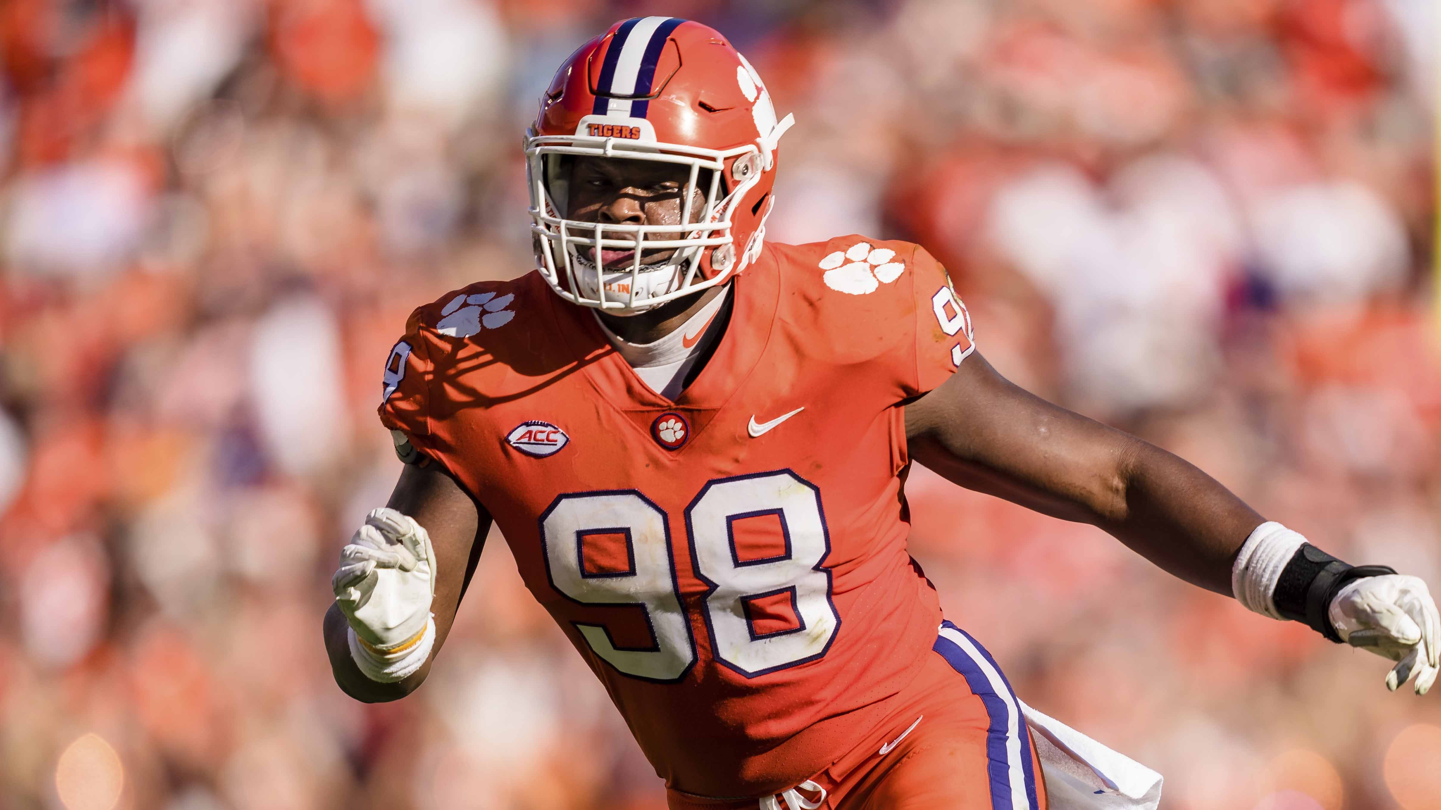 Calvin Watkins' 2022 NFL mock draft 2.0: Who will Dallas Cowboys