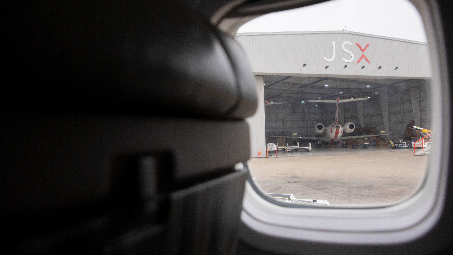 The Convenience of a Private, Local Airplane Hangar in Las Vegas