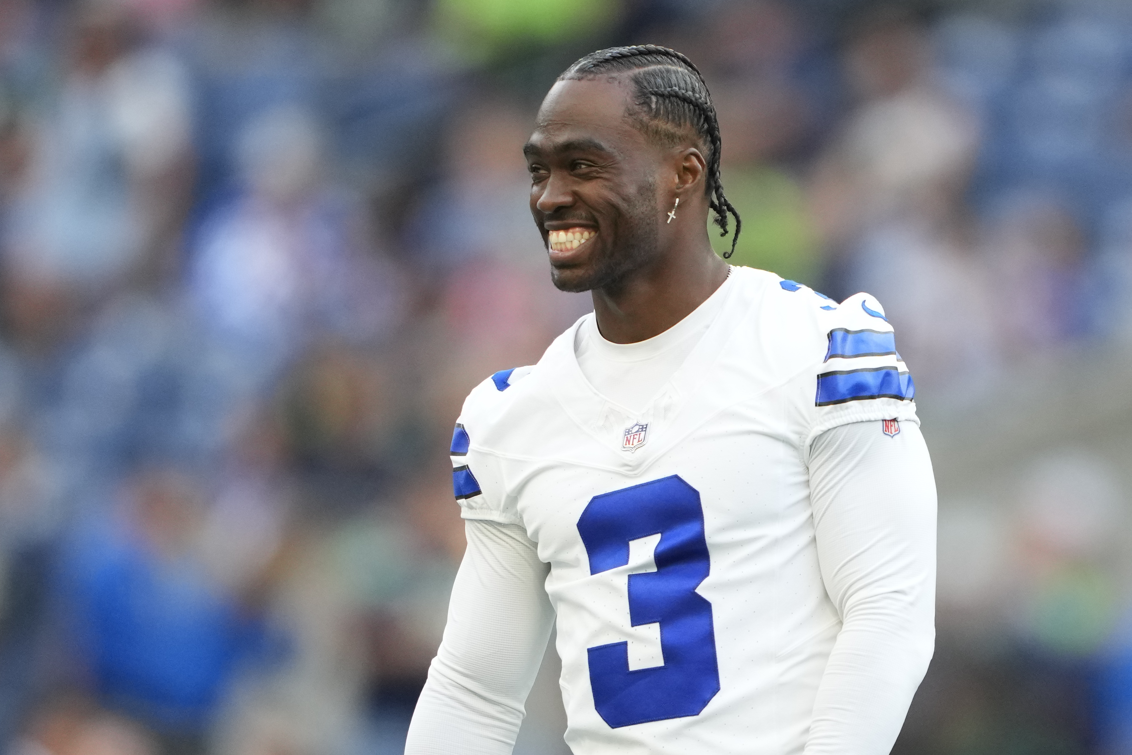 Brandin Cooks, the pilot? Cowboys WR opens up on 'last flight of the year'  over Seattle