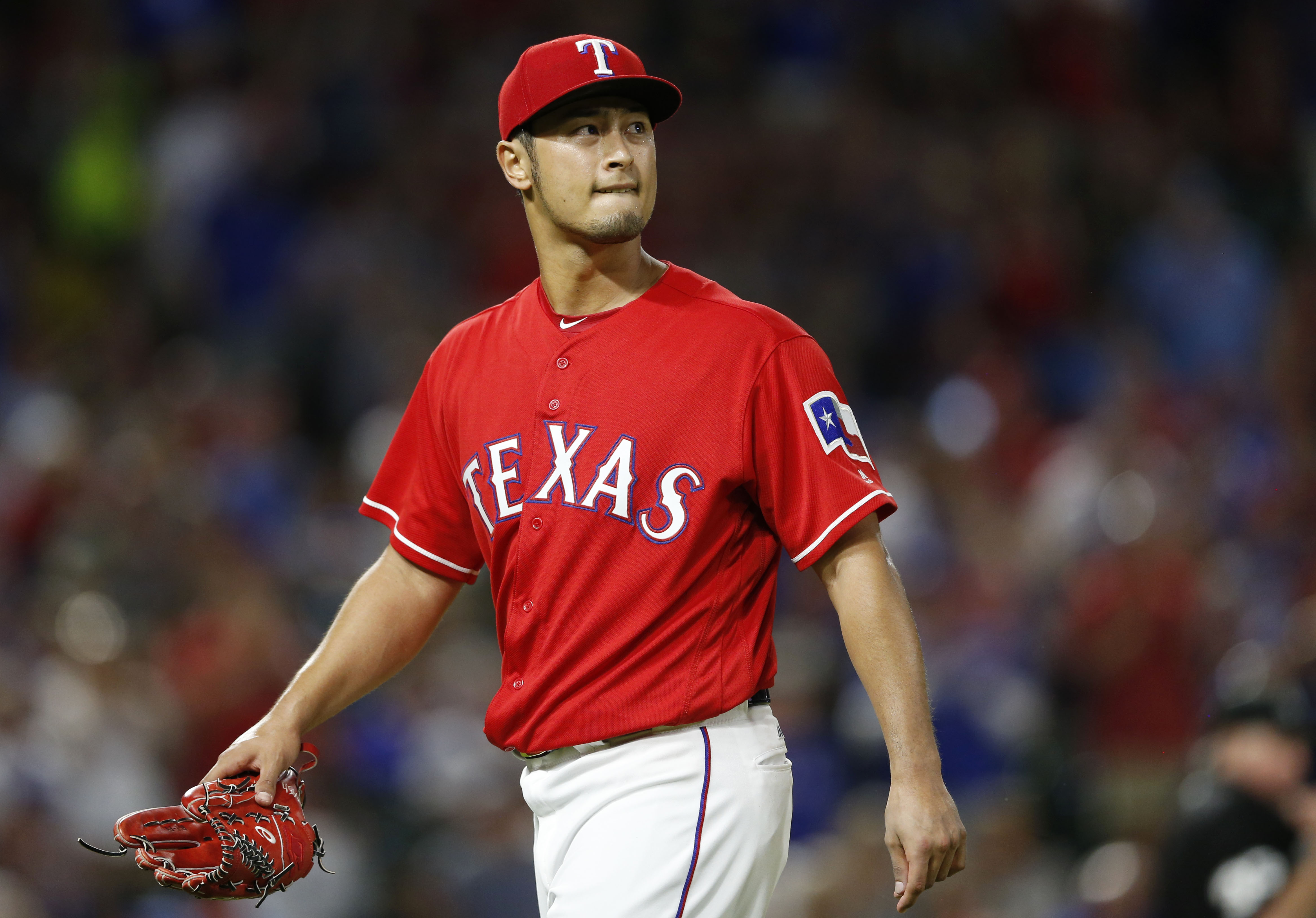 Perfect 10: Hamels, Rangers, and The Mustache beat the Angels by