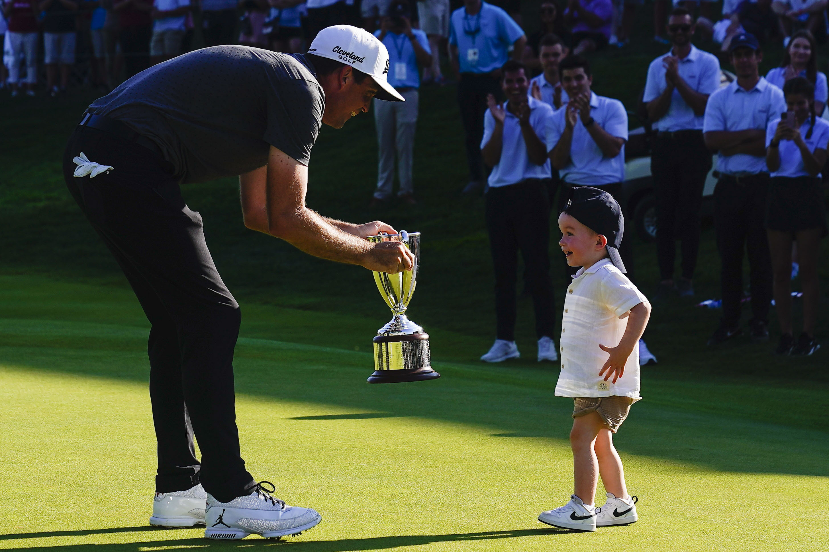 Keegan Bradley wins Travelers Championship, breaking tournament record by one shot