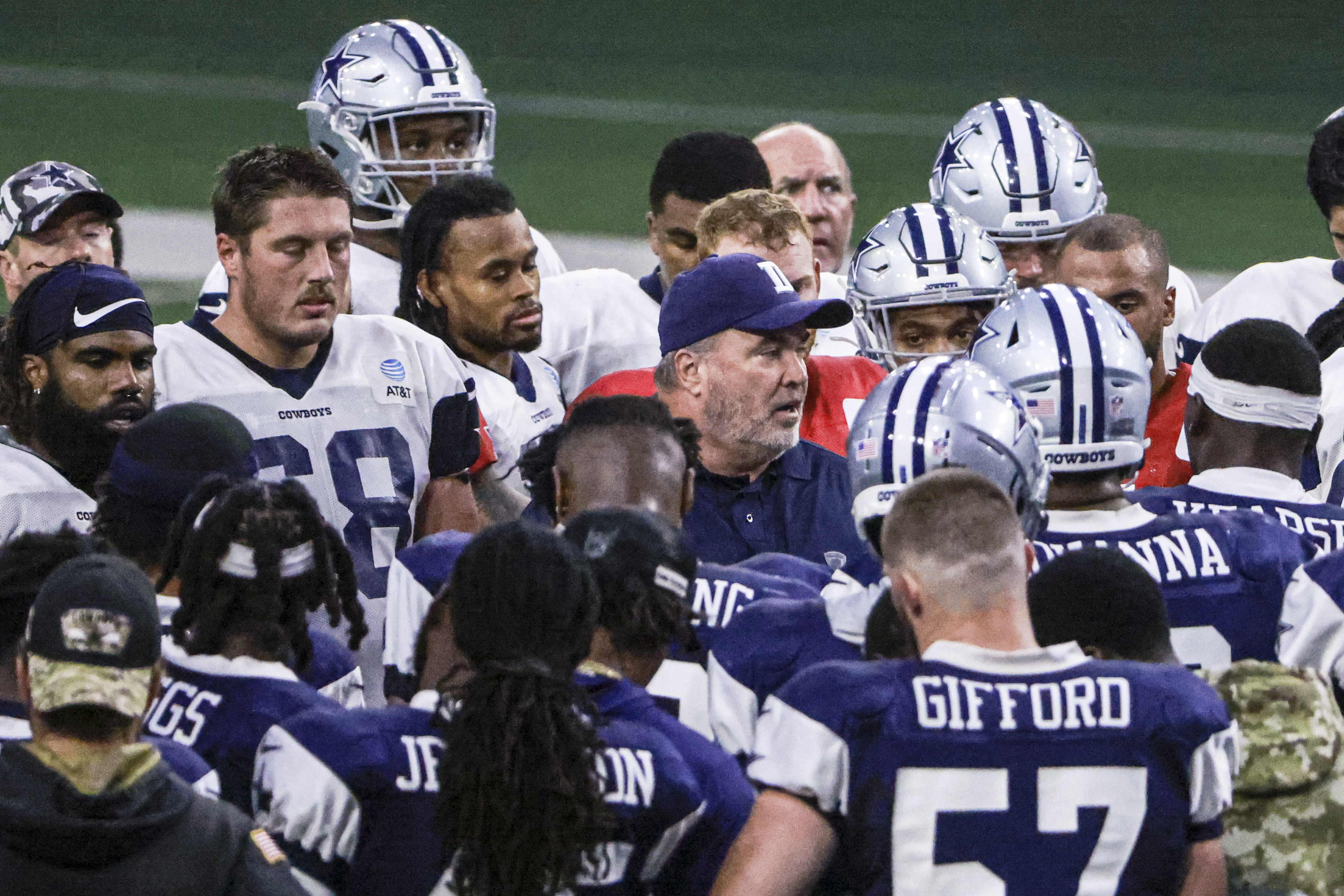 Jerry Jones Jones gives updates on Tyler Smith, Tyron Smith