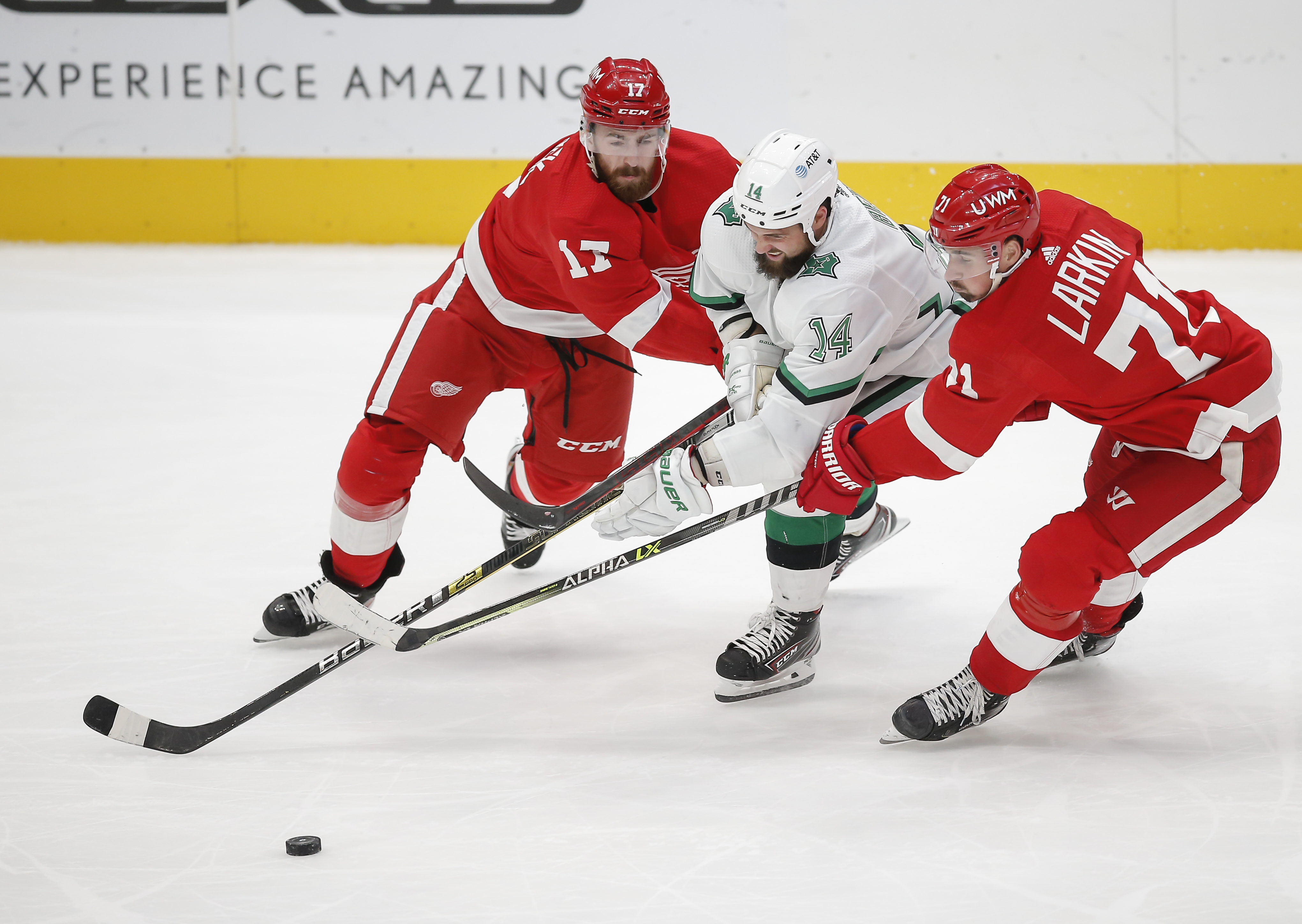 Detroit rookie skates fastest lap at NHL skills competition