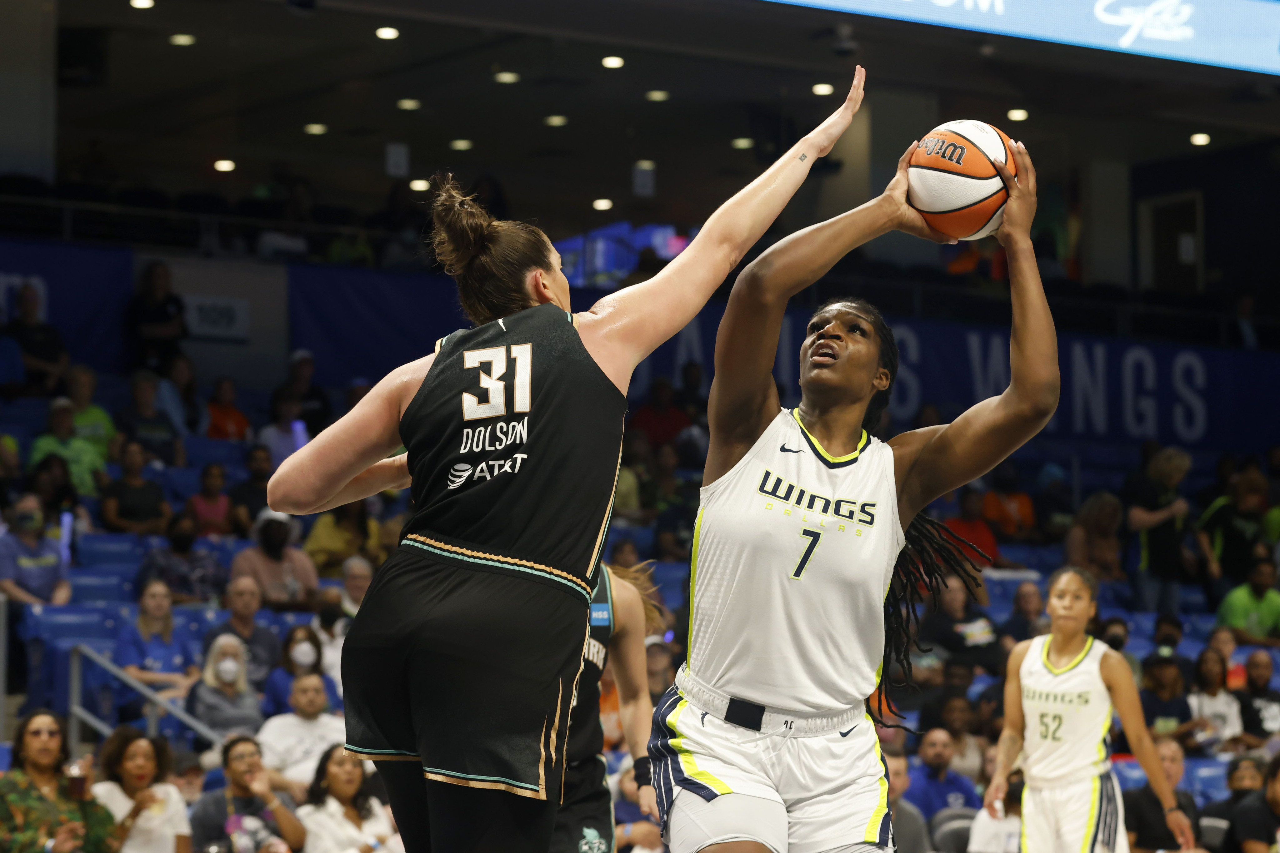 Fever trade McCowan to Wings, now has 4 1st-round WNBA picks