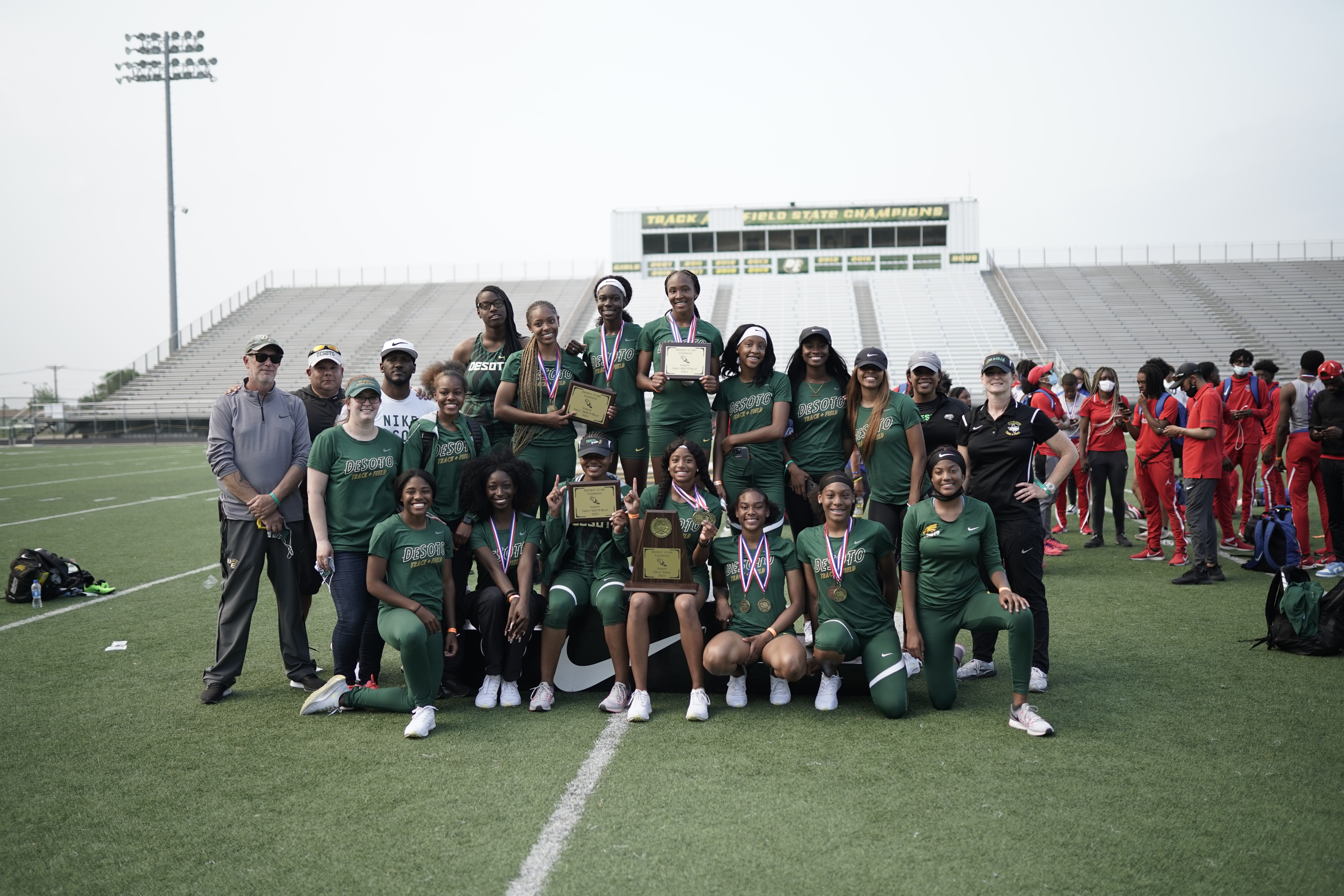 UIL state track: DeSoto girls break 4x100 relay national record