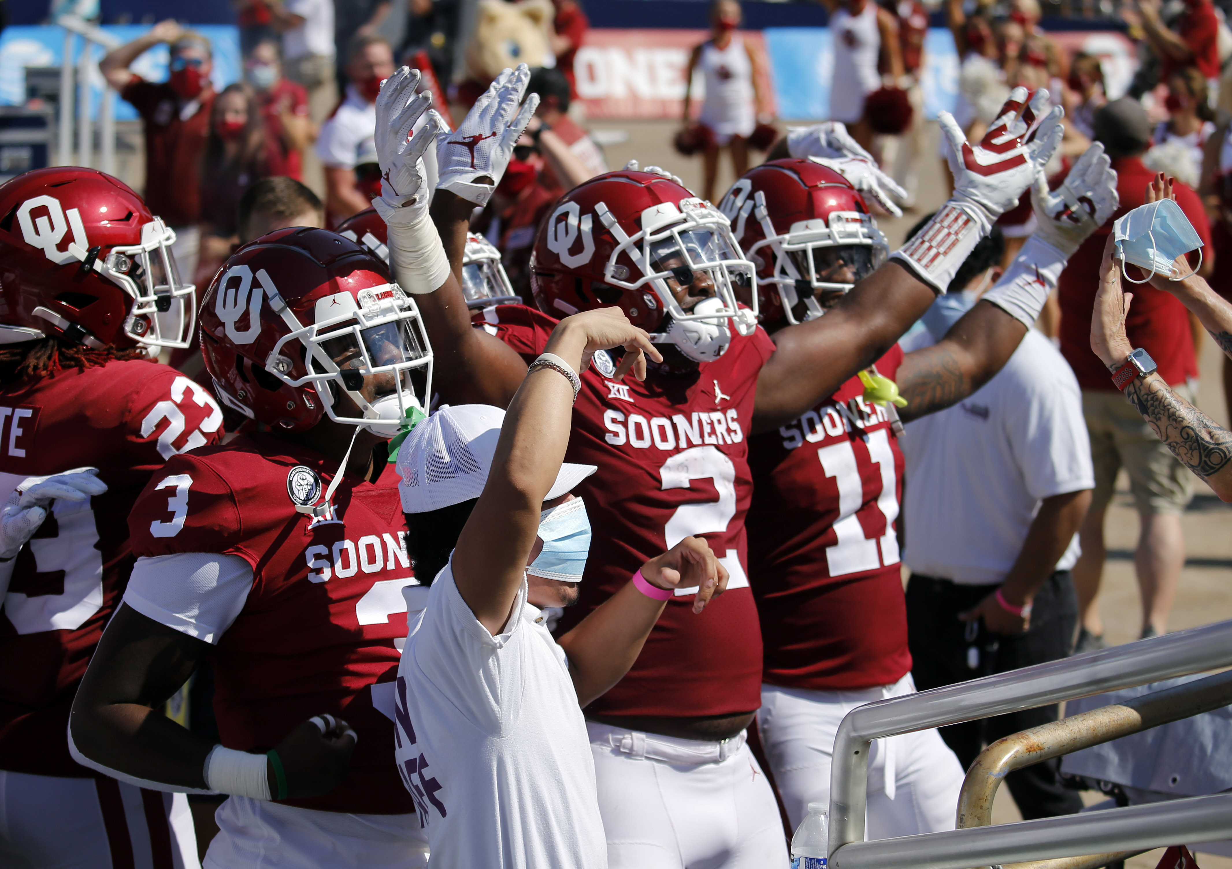 College World Series: Former Sooners star Kyler Murray speaks to OU  baseball before its Game 1 matchup with Texas A&M, Sports