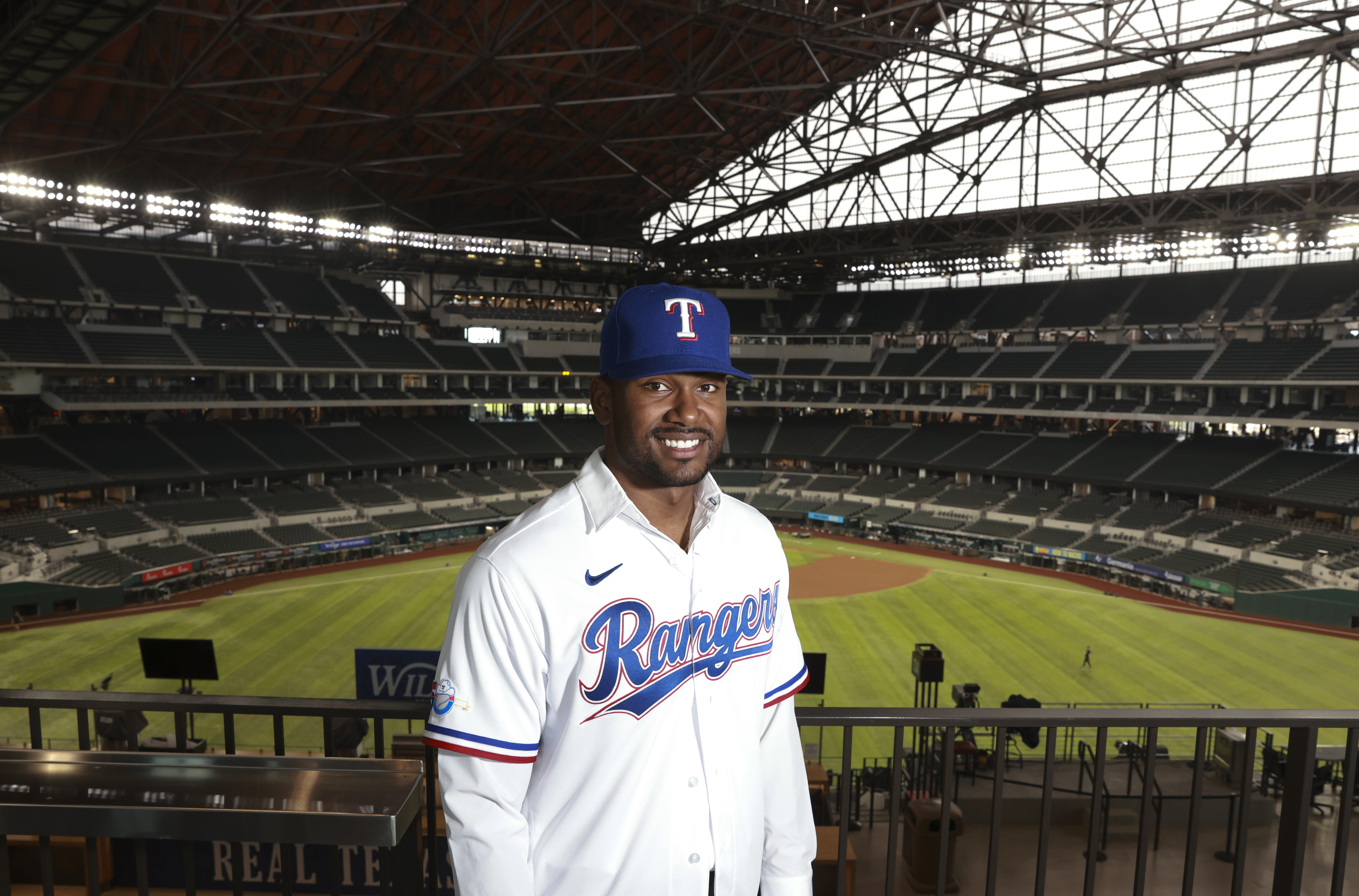 Kumar Rocker, son of Eagles assistant coach Tracy Rocker, selected by Mets  in MLB draft