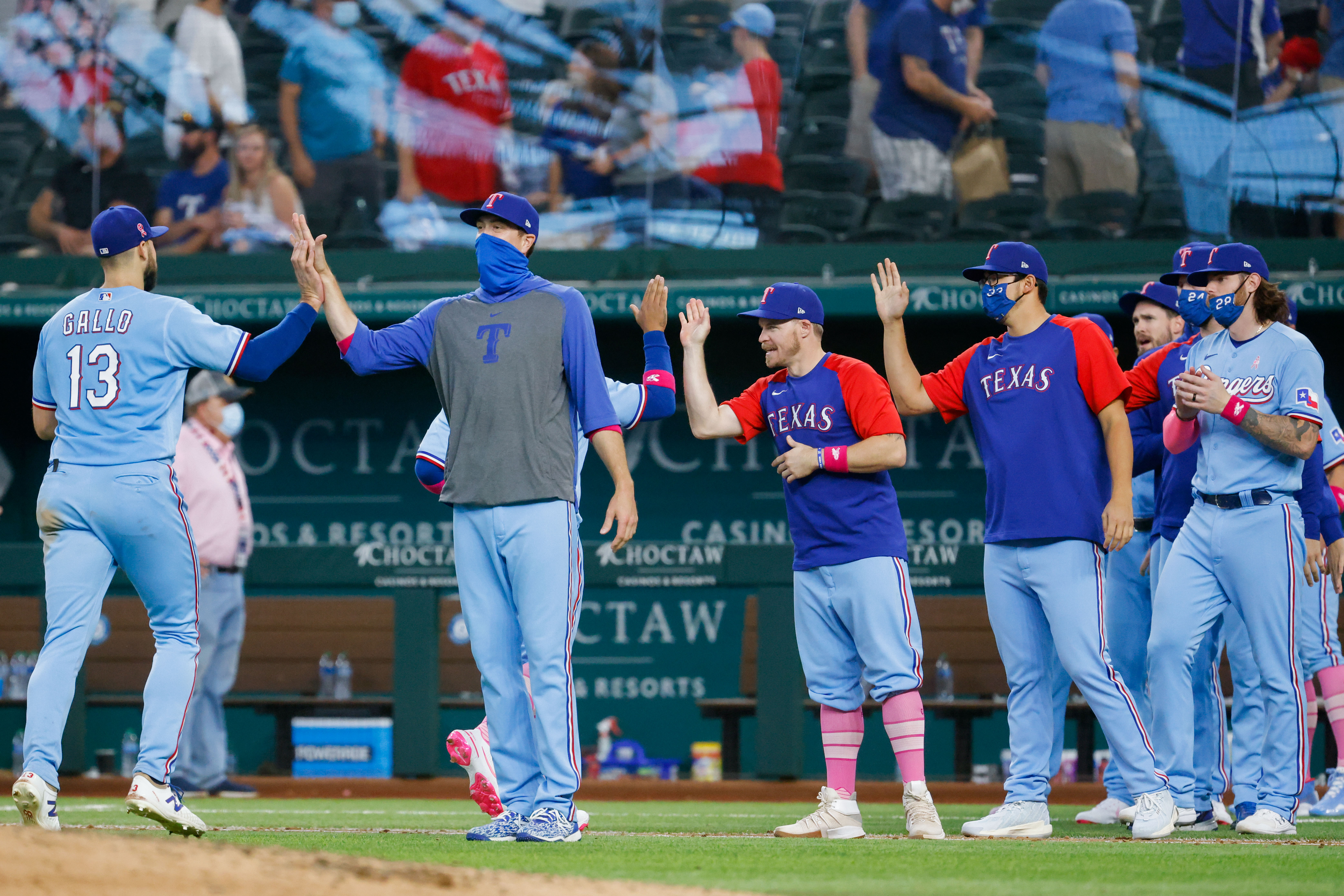 Garcia's homer carries Rangers past Mariners, Sports