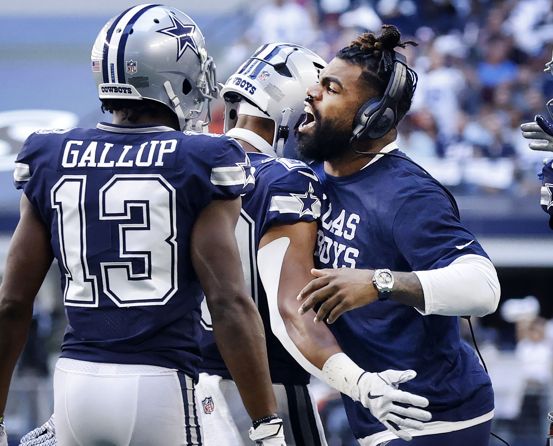 Troy Aikman Hints At Ezekiel Elliott Rejoining The Dallas Cowboys