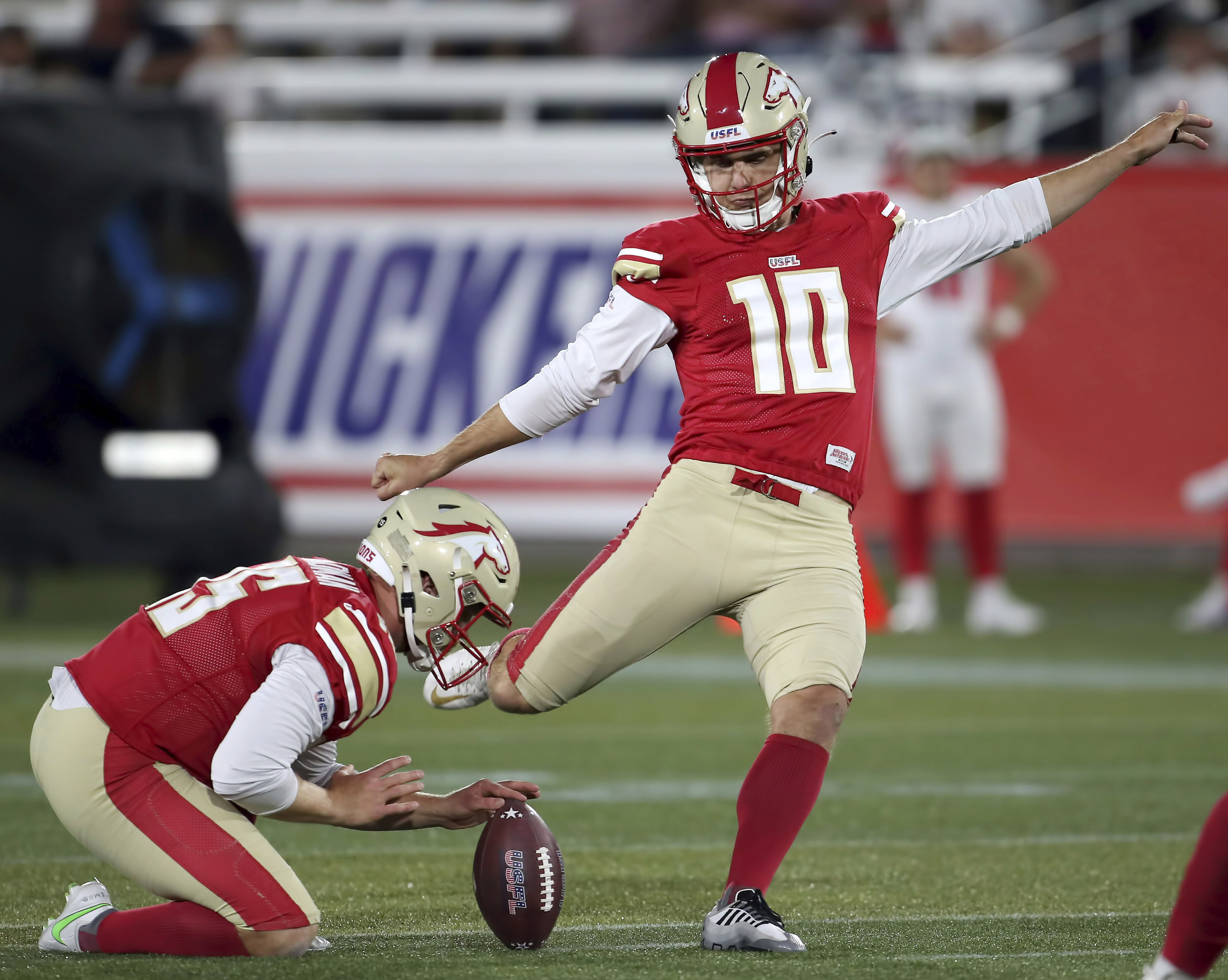 Cowboys add USFL kicker to compete for starting job in camp