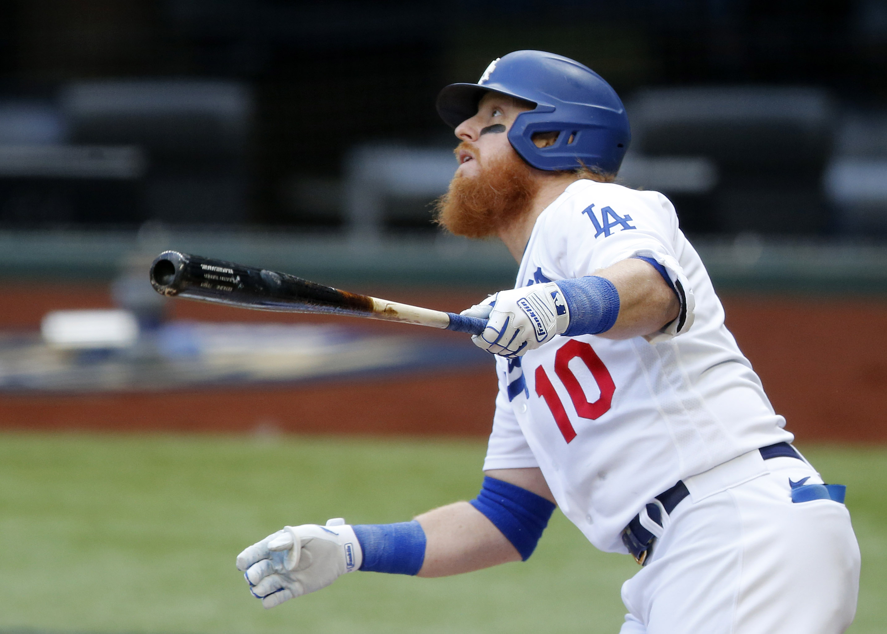 Photos: Pair of HRs, Mookie Betts' clutch catch push Dodgers-Braves to Game  7