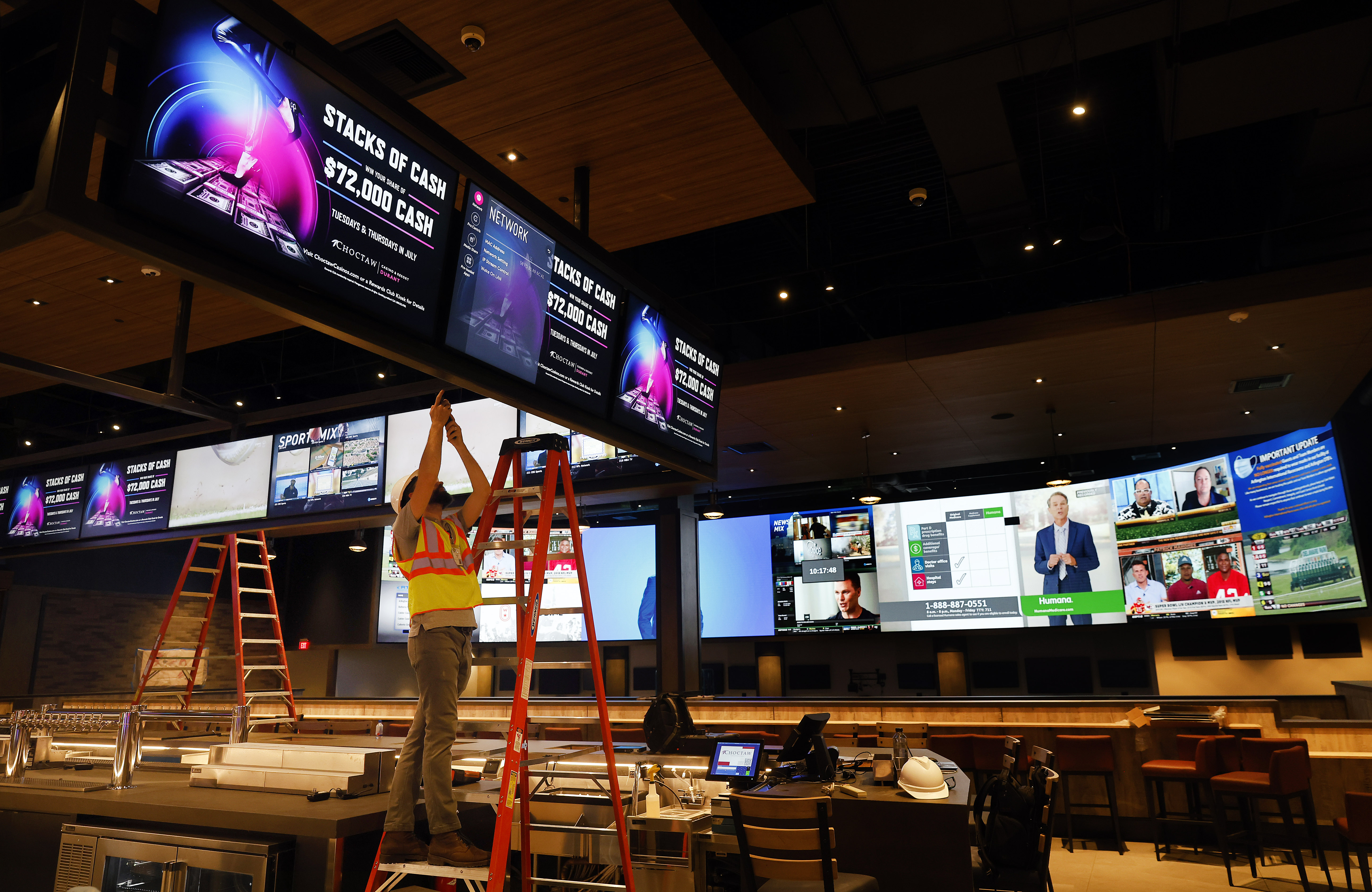 Expanded gambling gains momentum. Here's why it may still fail in 2023 Texas Legislature
