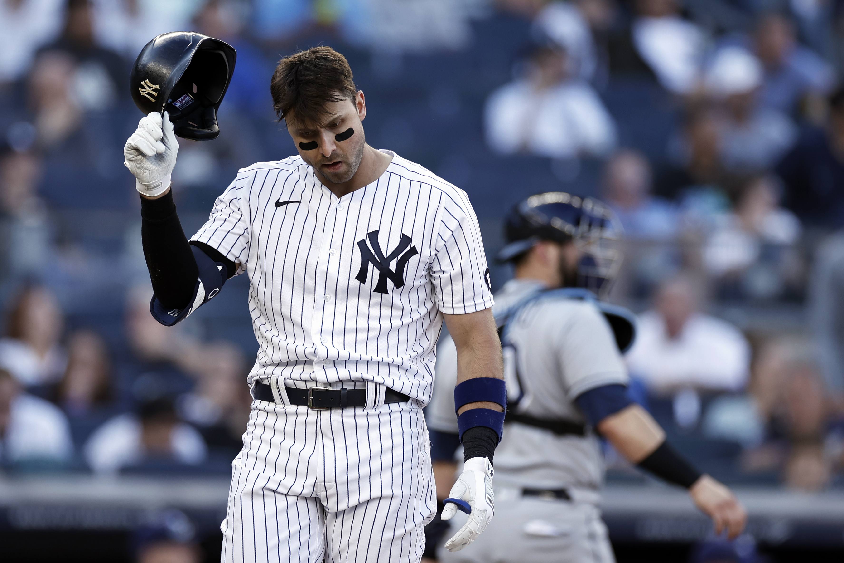 Yankees' Joey Gallo posts LinkedIn profile amid MLB lockout