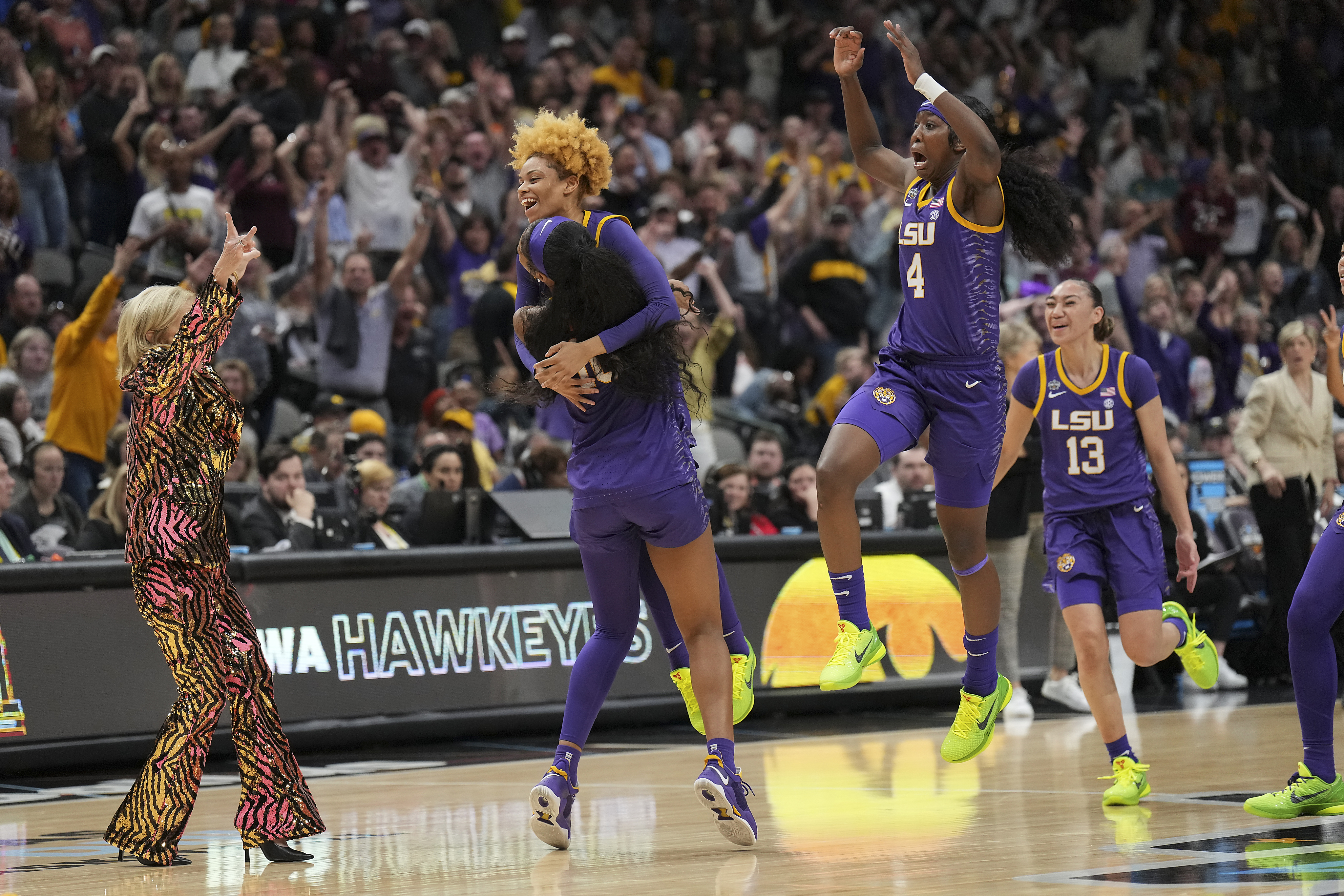 LSU Tigers news: Baseball hype, women's basketball, and football