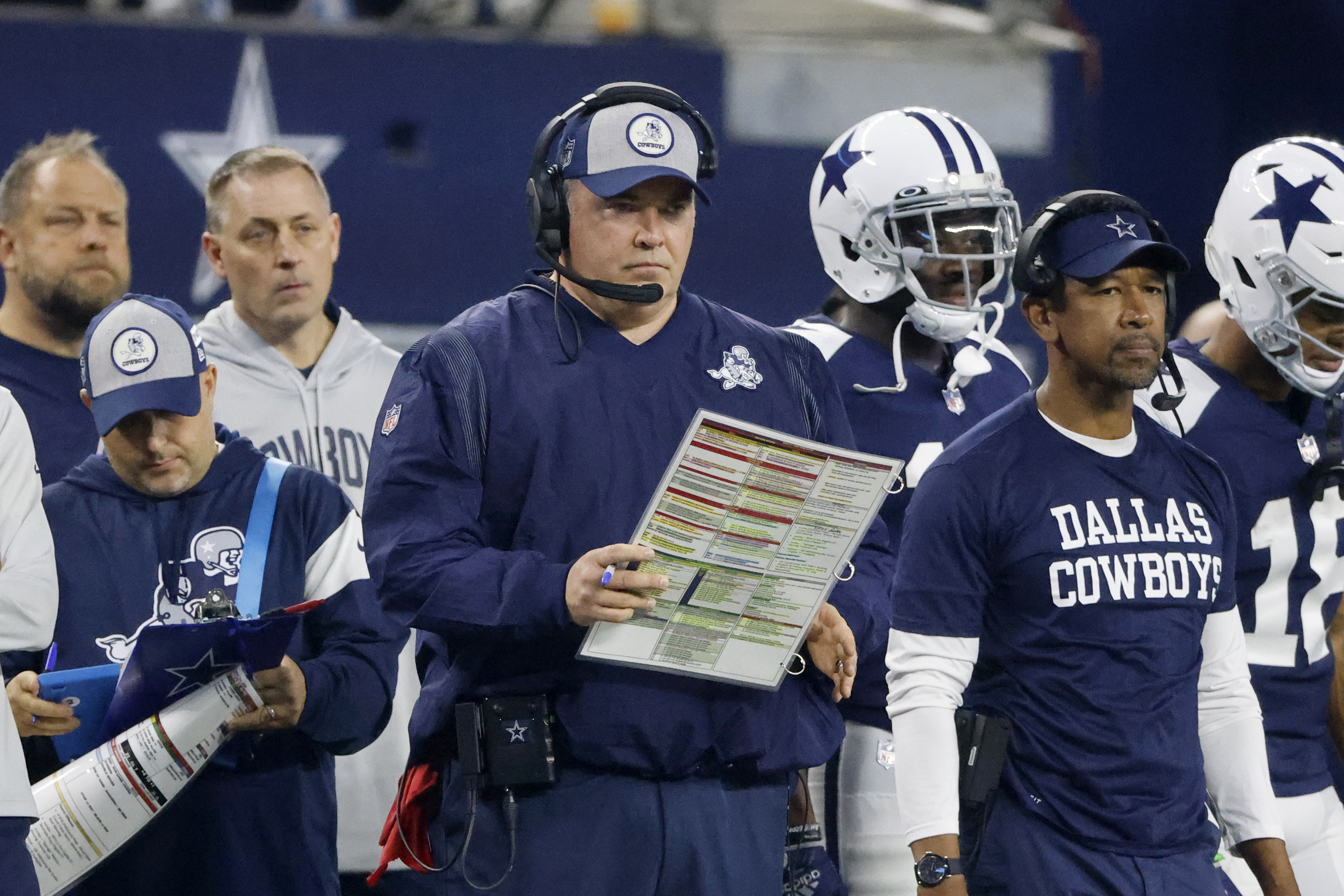 Arlington, Texas, USA. 11th Dec, 2022. Dallas Cowboys head coach MIKE  MCCARTHY during the NFL football game between the Houston Texans and the Dallas  Cowboys on December 11, 2022 at AT&T Stadium