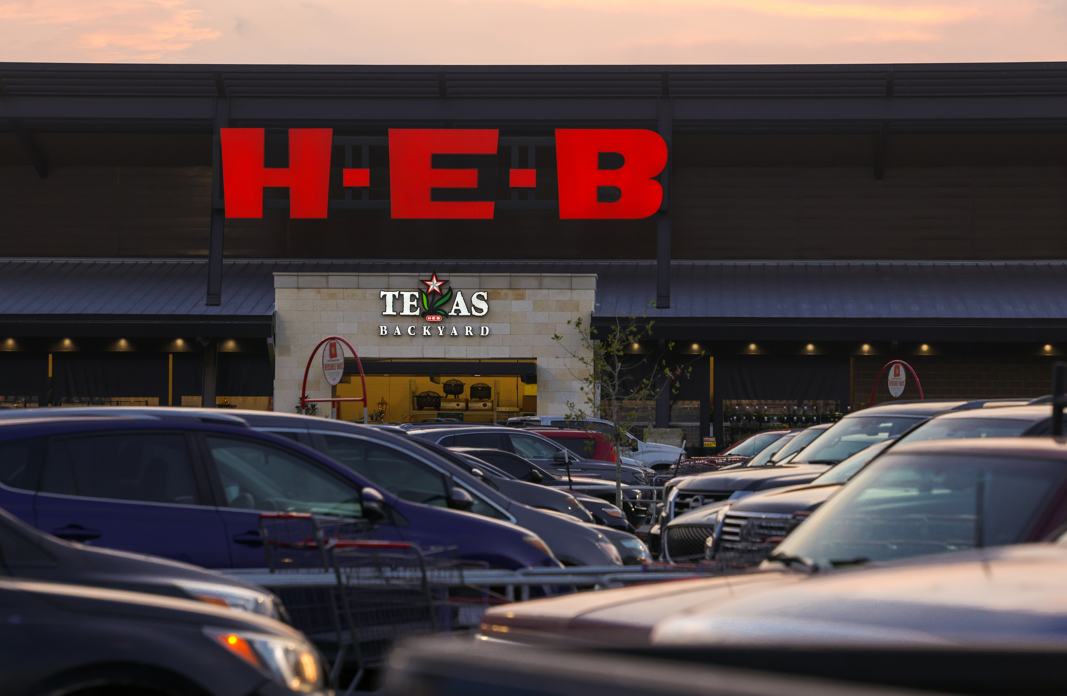 H-E-B just purchased a corner in Prosper as it continues to buy land in D-FW