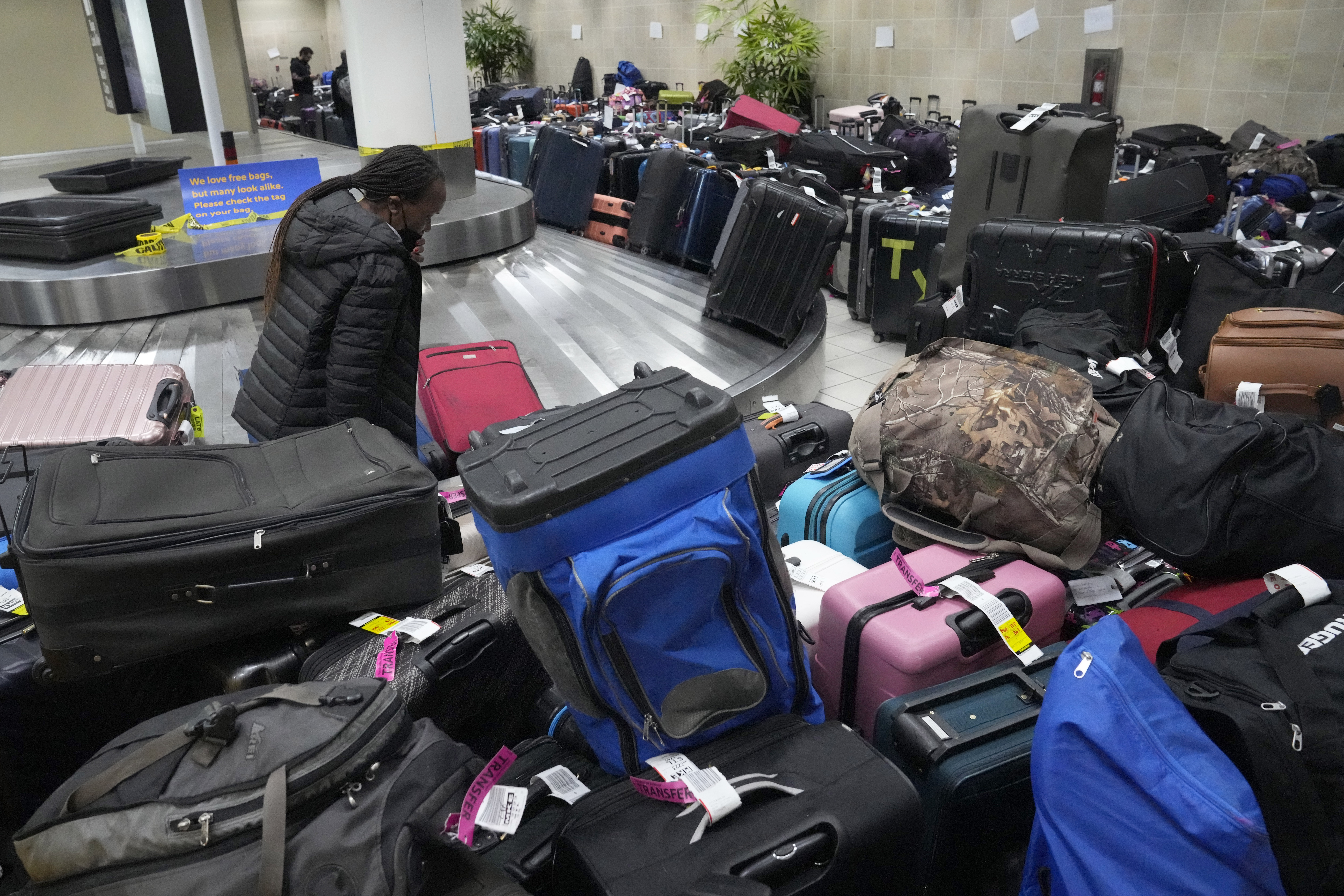 Unacceptable': Southwest flight chaos and cancellations lead to US inquiry, US news