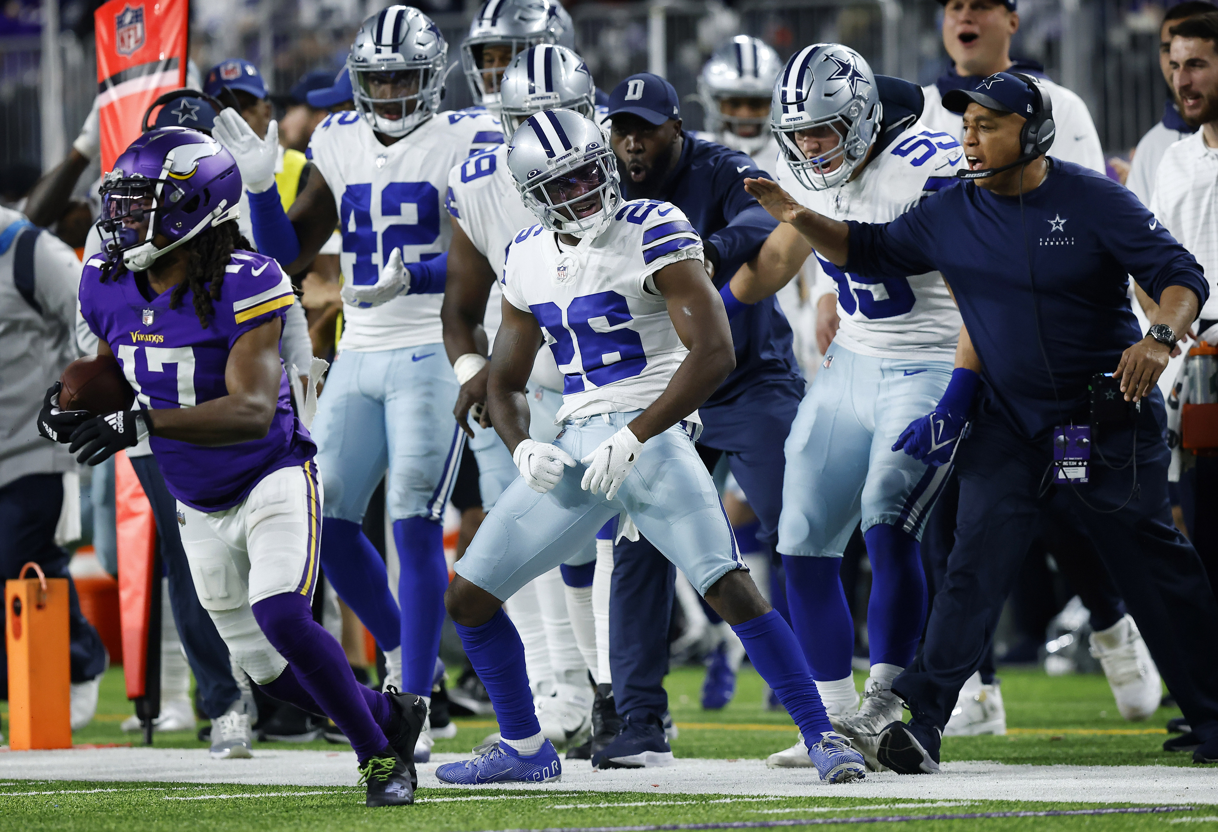 Cowboys Catch-Up: 'Boys Streaking Into L.A.