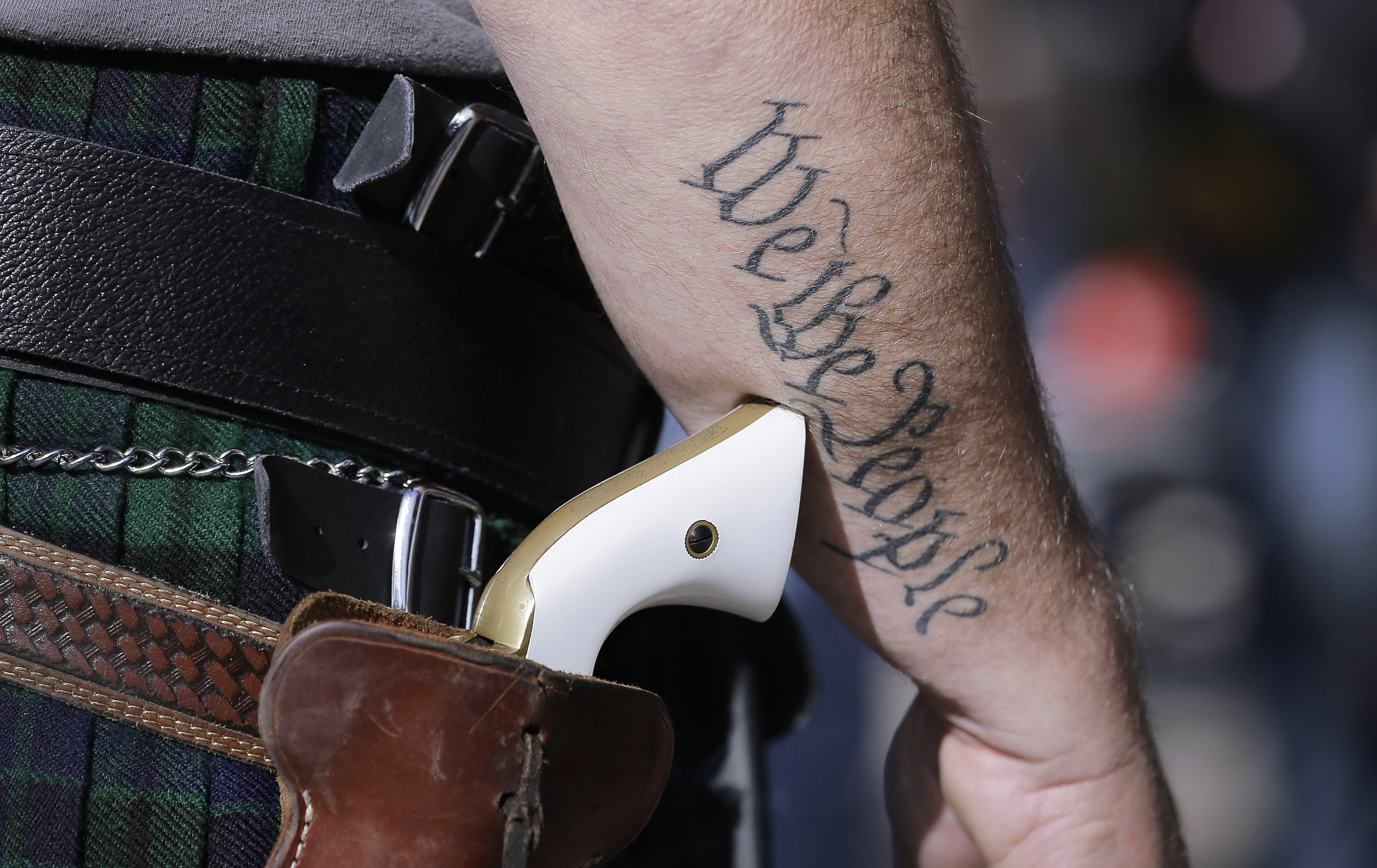 Texan young adults can now get licensed to carry handguns at